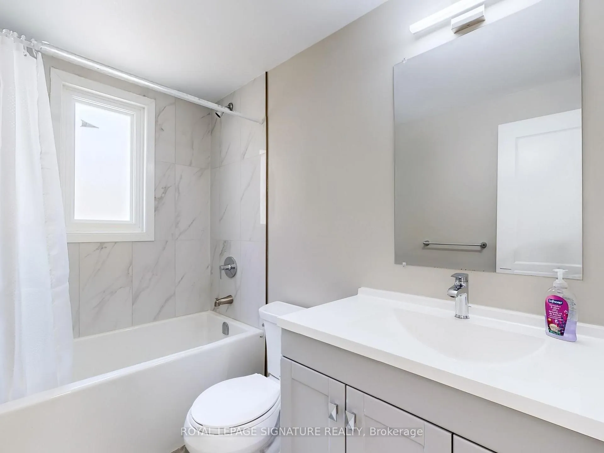 Photo 14 of 22 Sherwood Avenue, Kitchener — HOMEH