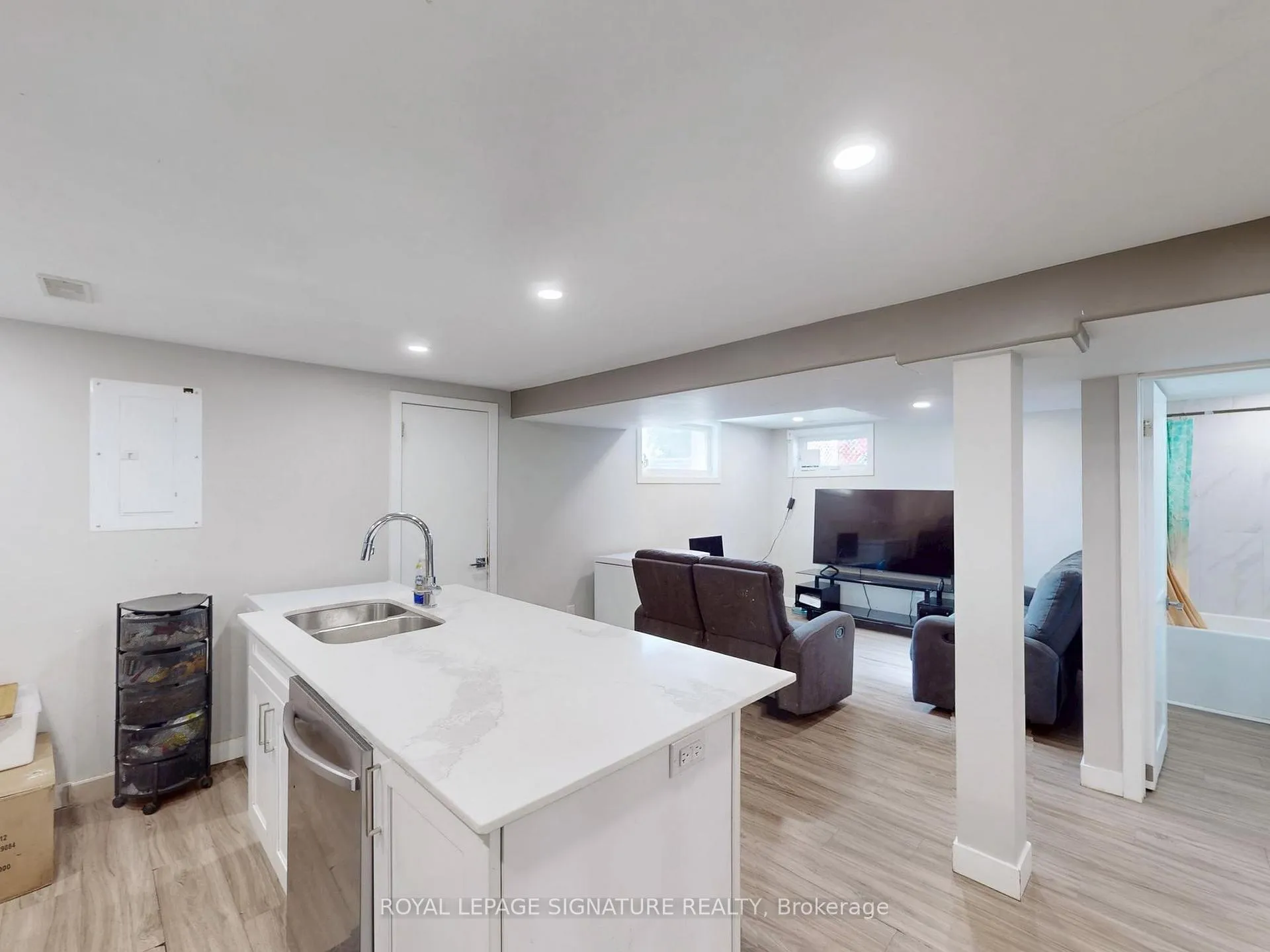 Photo 30 of 22 Sherwood Avenue, Kitchener — HOMEH