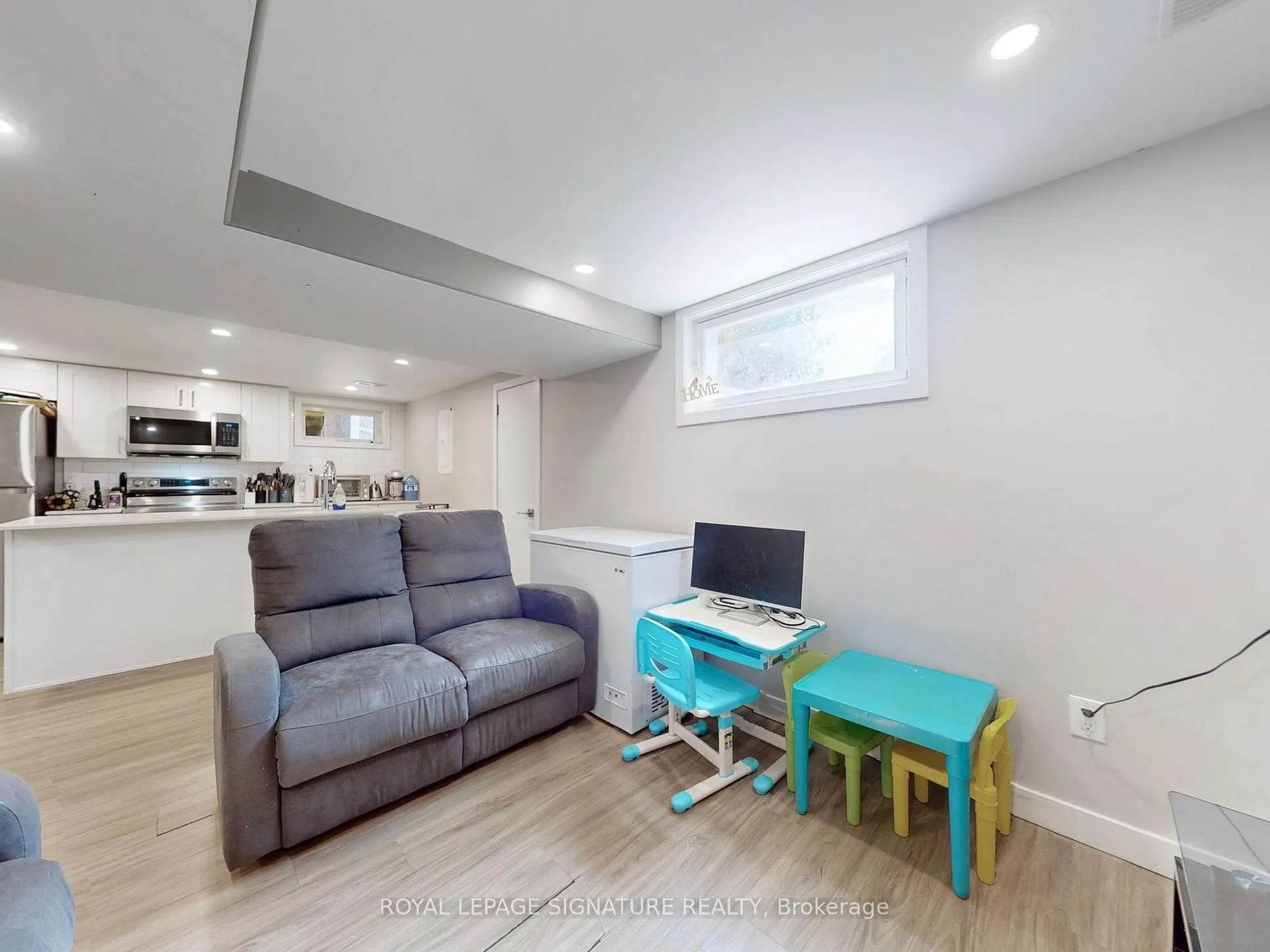 Photo 32 of 22 Sherwood Avenue, Kitchener — HOMEH