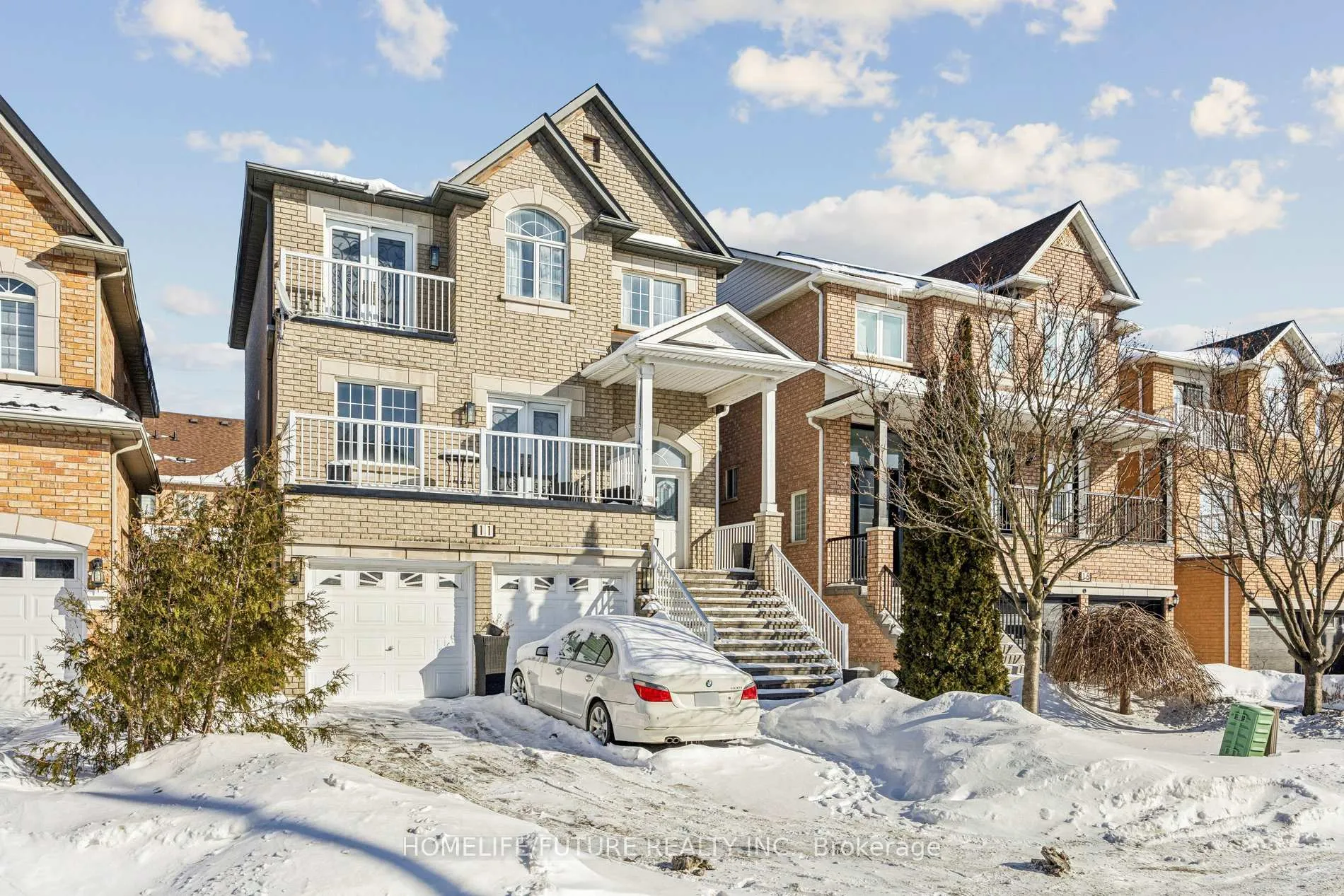 Photo 2 of 11 Pietro Drive, Vaughan, Vellore Village — HOMEH