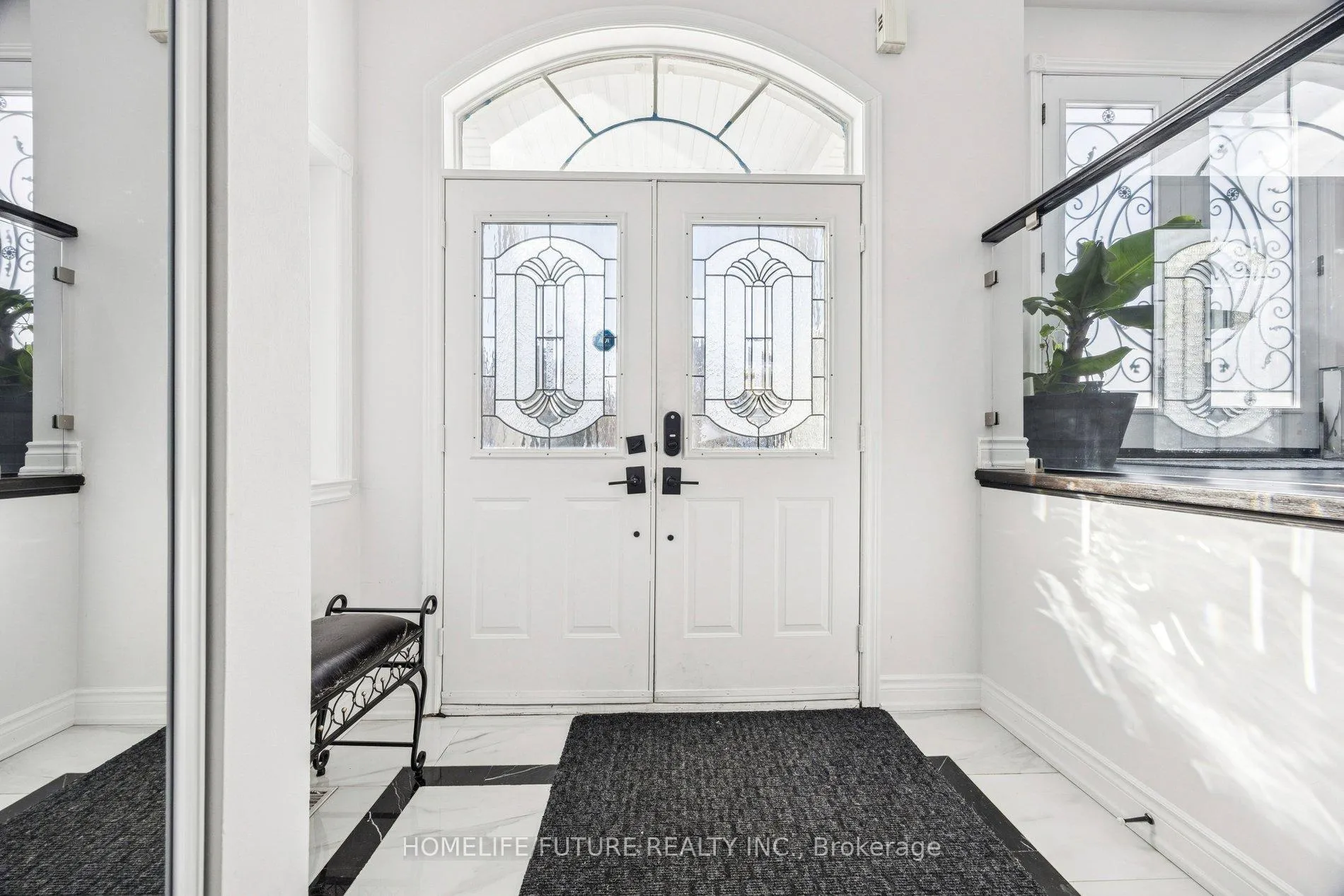 Photo 3 of 11 Pietro Drive, Vaughan, Vellore Village — HOMEH