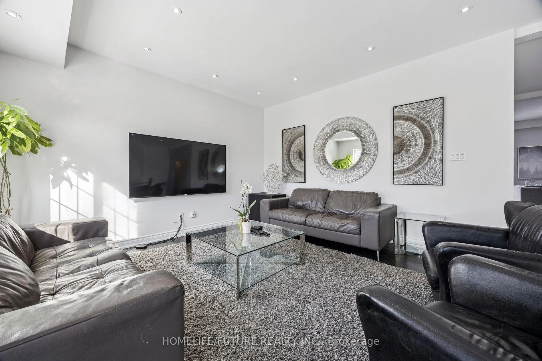 Photo 6 of 11 Pietro Drive, Vaughan, Vellore Village — HOMEH
