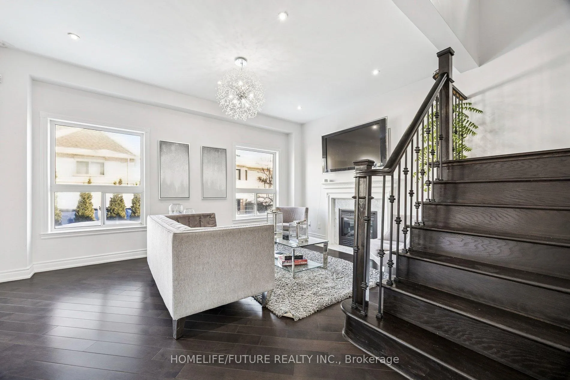 Photo 9 of 11 Pietro Drive, Vaughan, Vellore Village — HOMEH