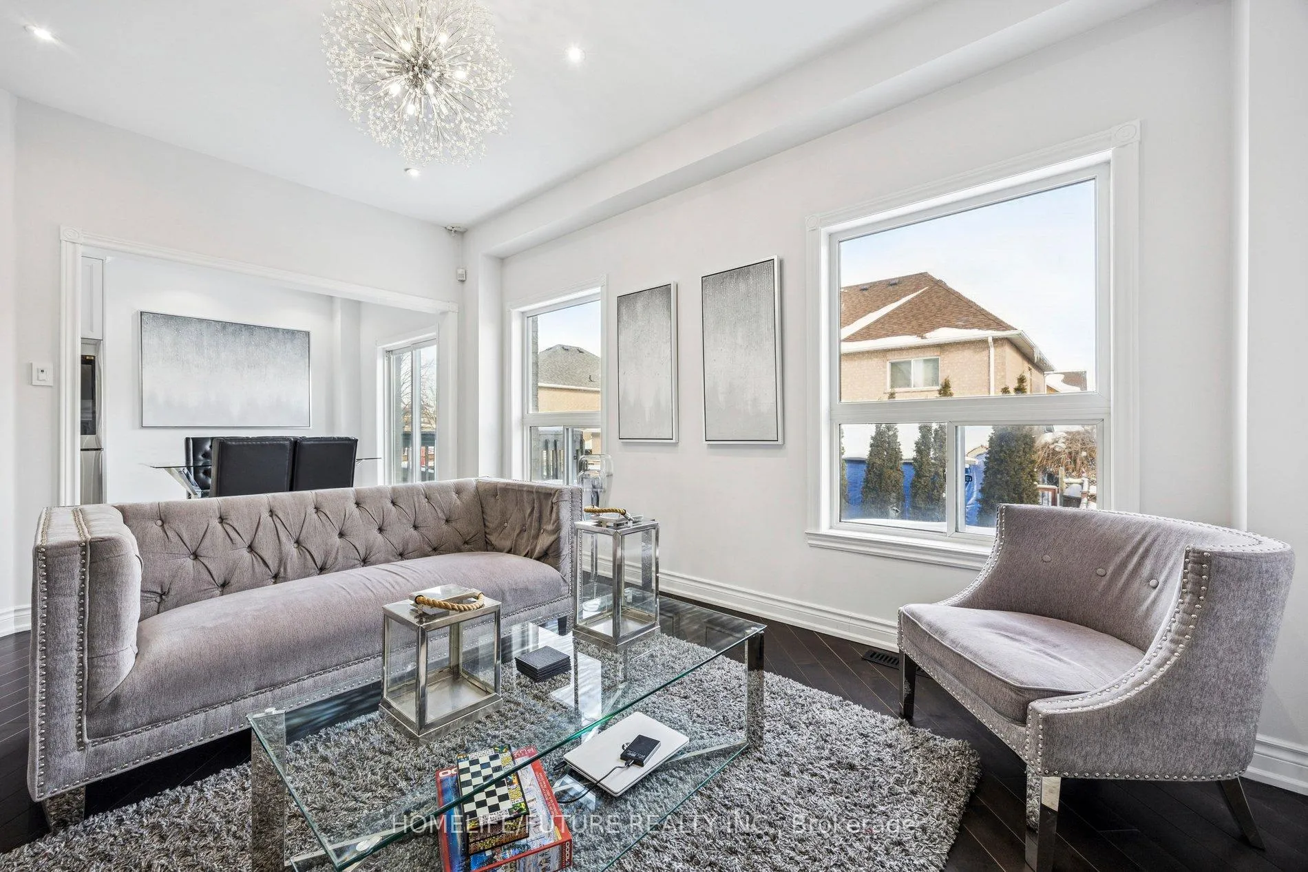 Photo 10 of 11 Pietro Drive, Vaughan, Vellore Village — HOMEH