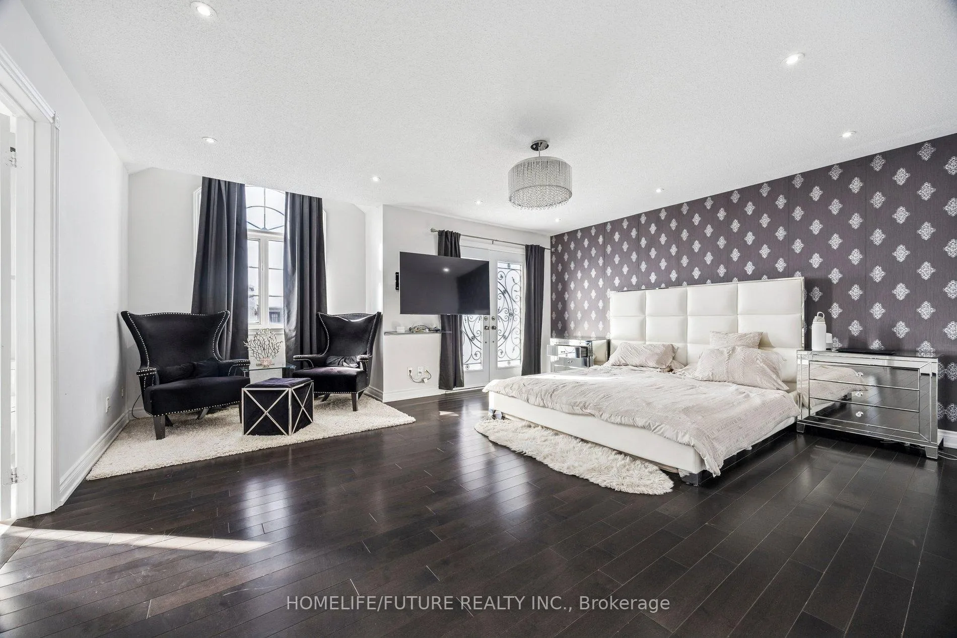 Photo 16 of 11 Pietro Drive, Vaughan, Vellore Village — HOMEH