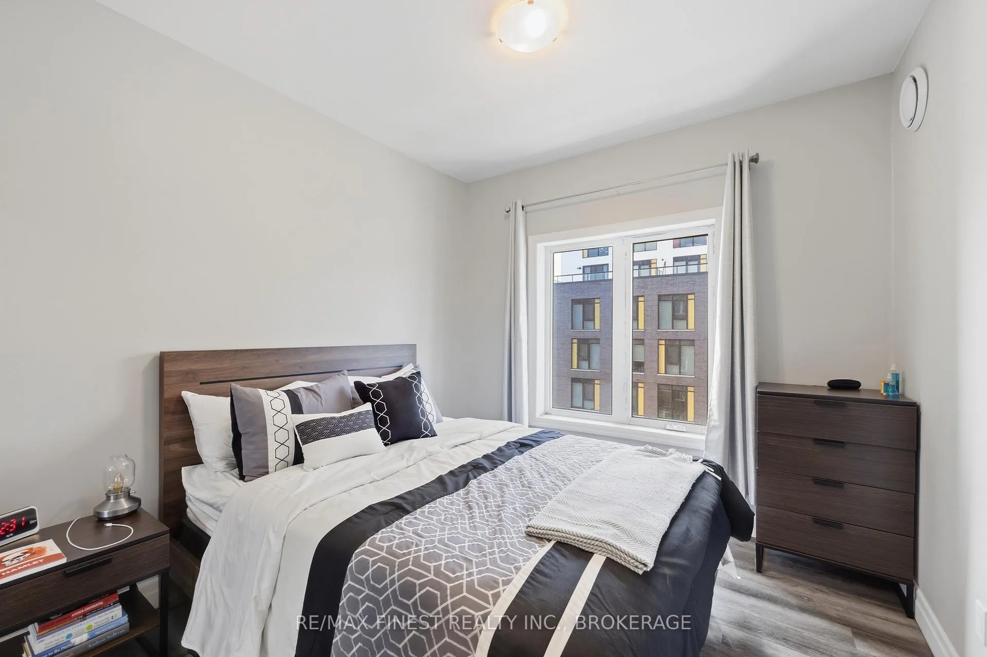 Photo 35 of Unit 421, 501 Frontenac Street, Kingston, East of Sir John A. Blvd — HOMEH