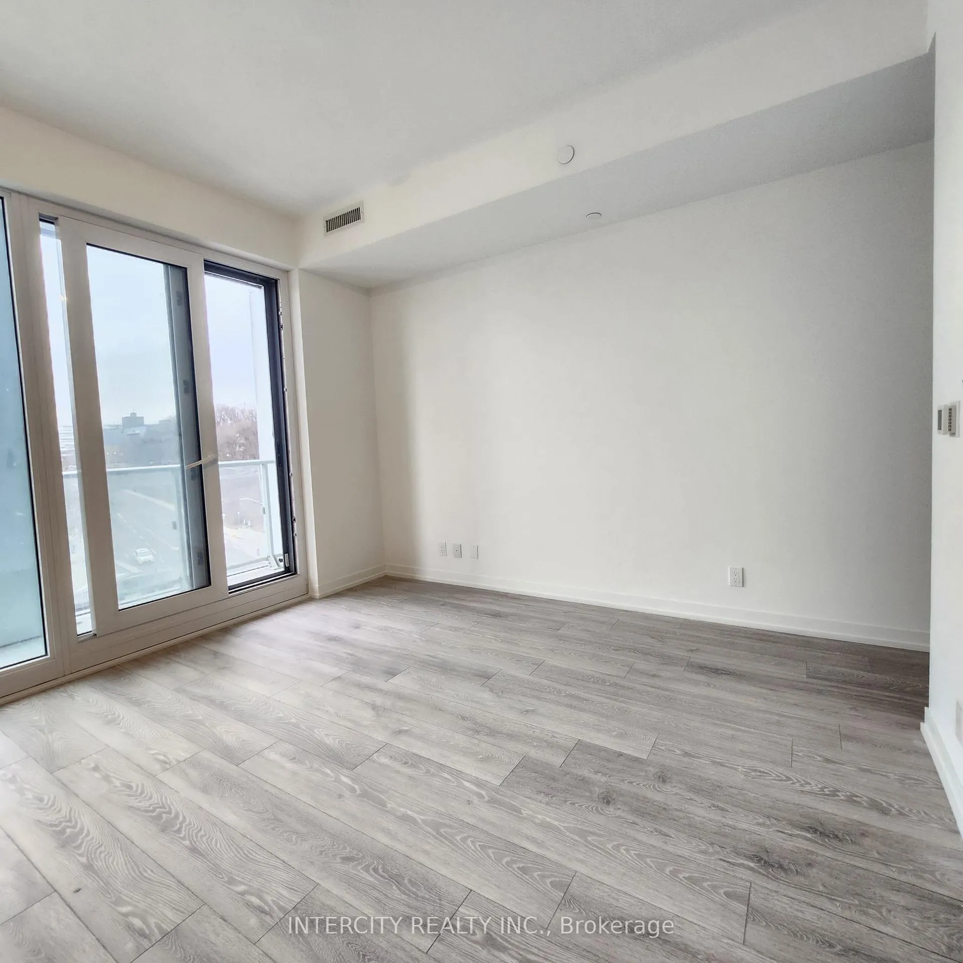 Photo 14 of Unit 728, 2020 Bathurst Street, Toronto, Humewood-Cedarvale — HOMEH