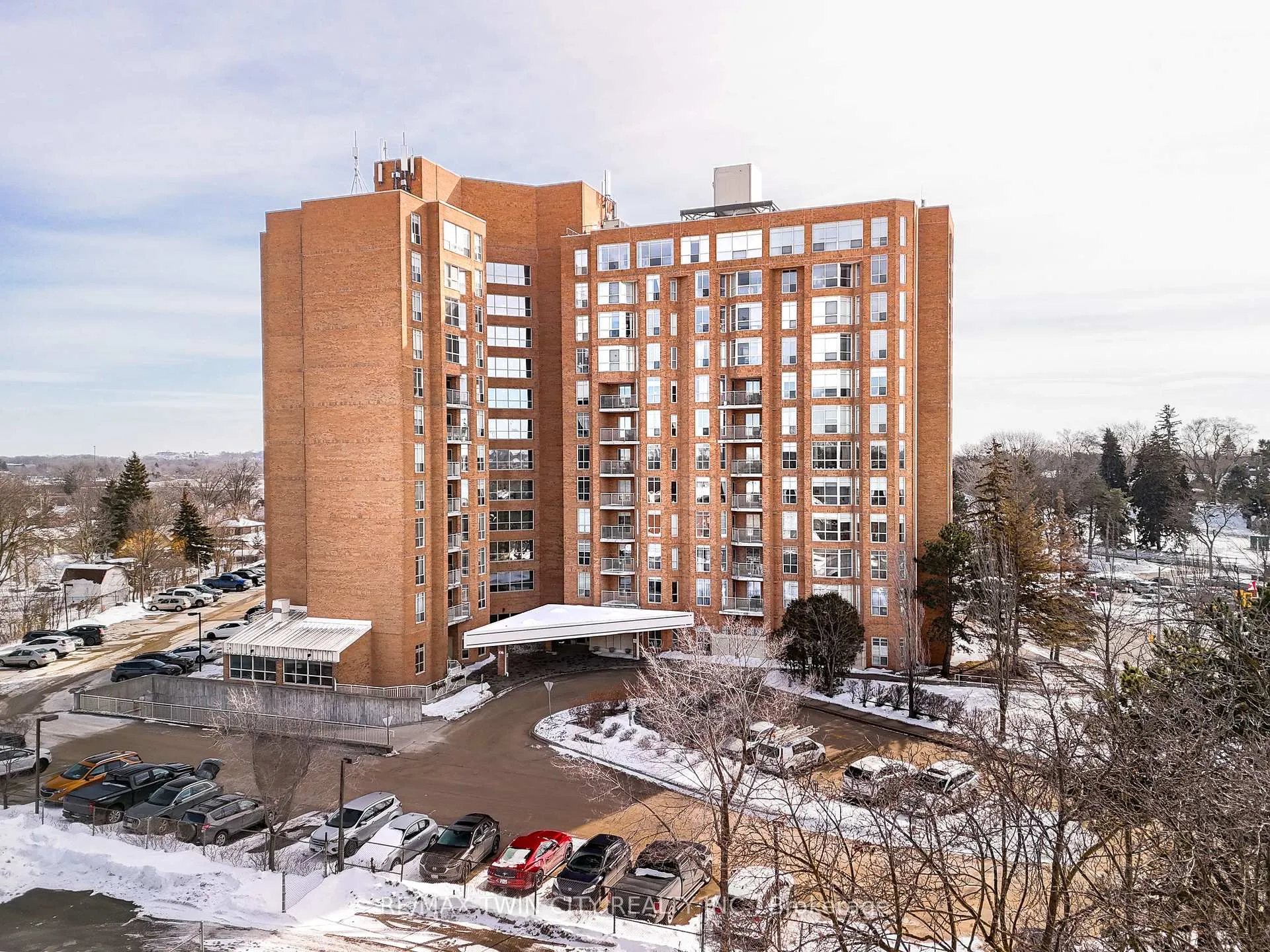 Photo 1 of Unit 308, 1414 King Street E, Kitchener — HOMEH