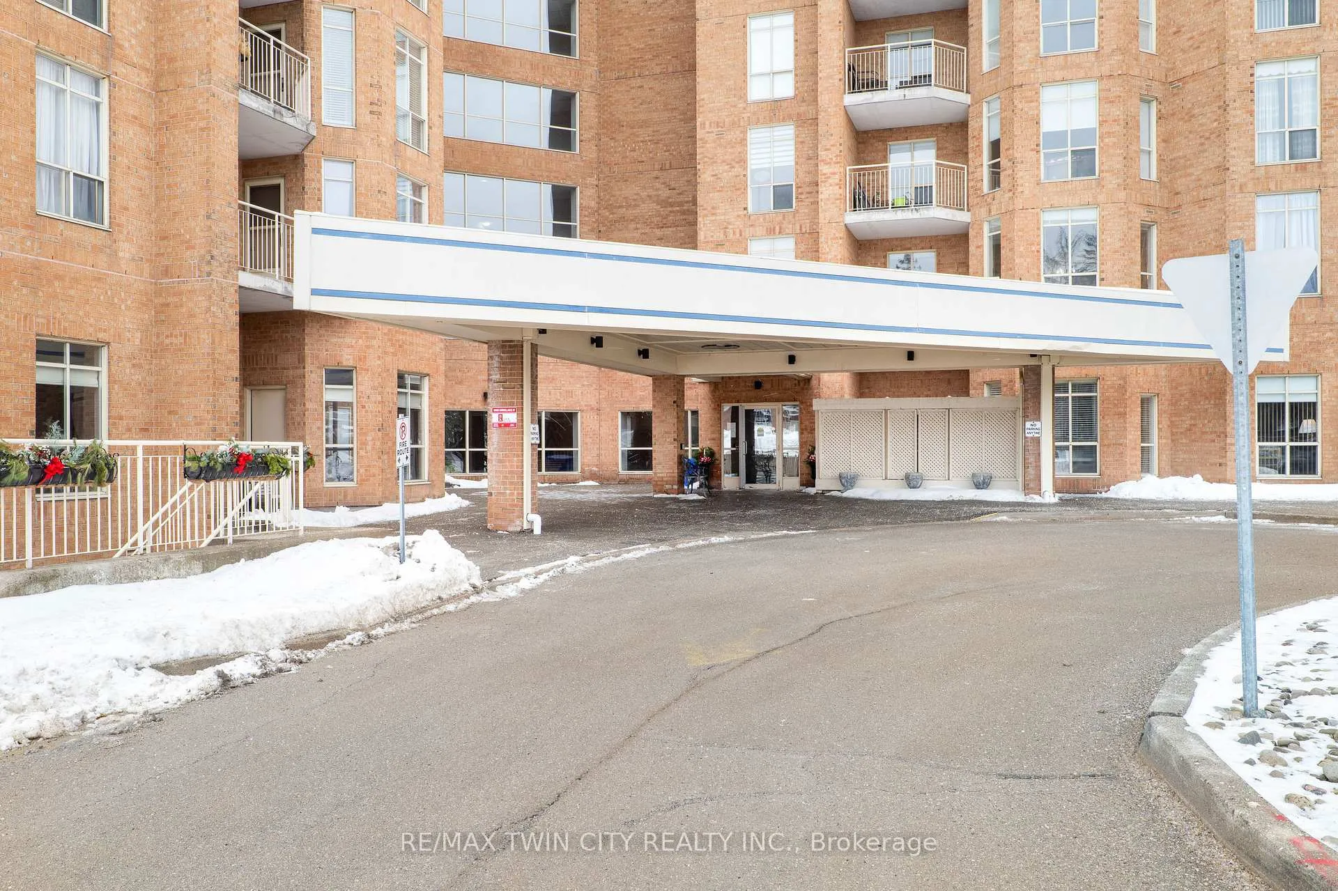 Photo 3 of Unit 308, 1414 King Street E, Kitchener — HOMEH