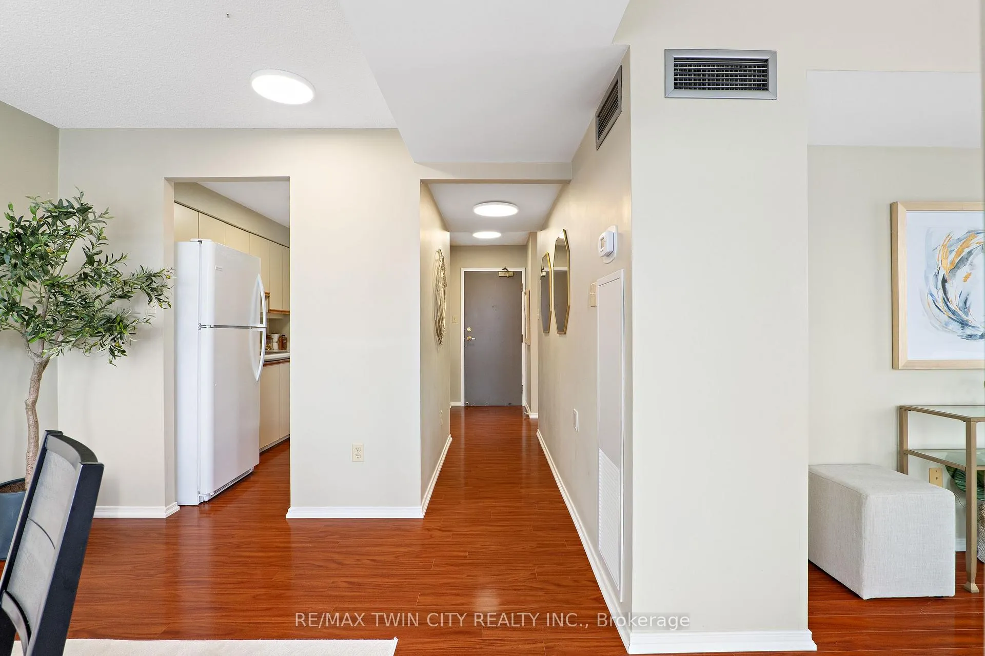 Photo 16 of Unit 308, 1414 King Street E, Kitchener — HOMEH