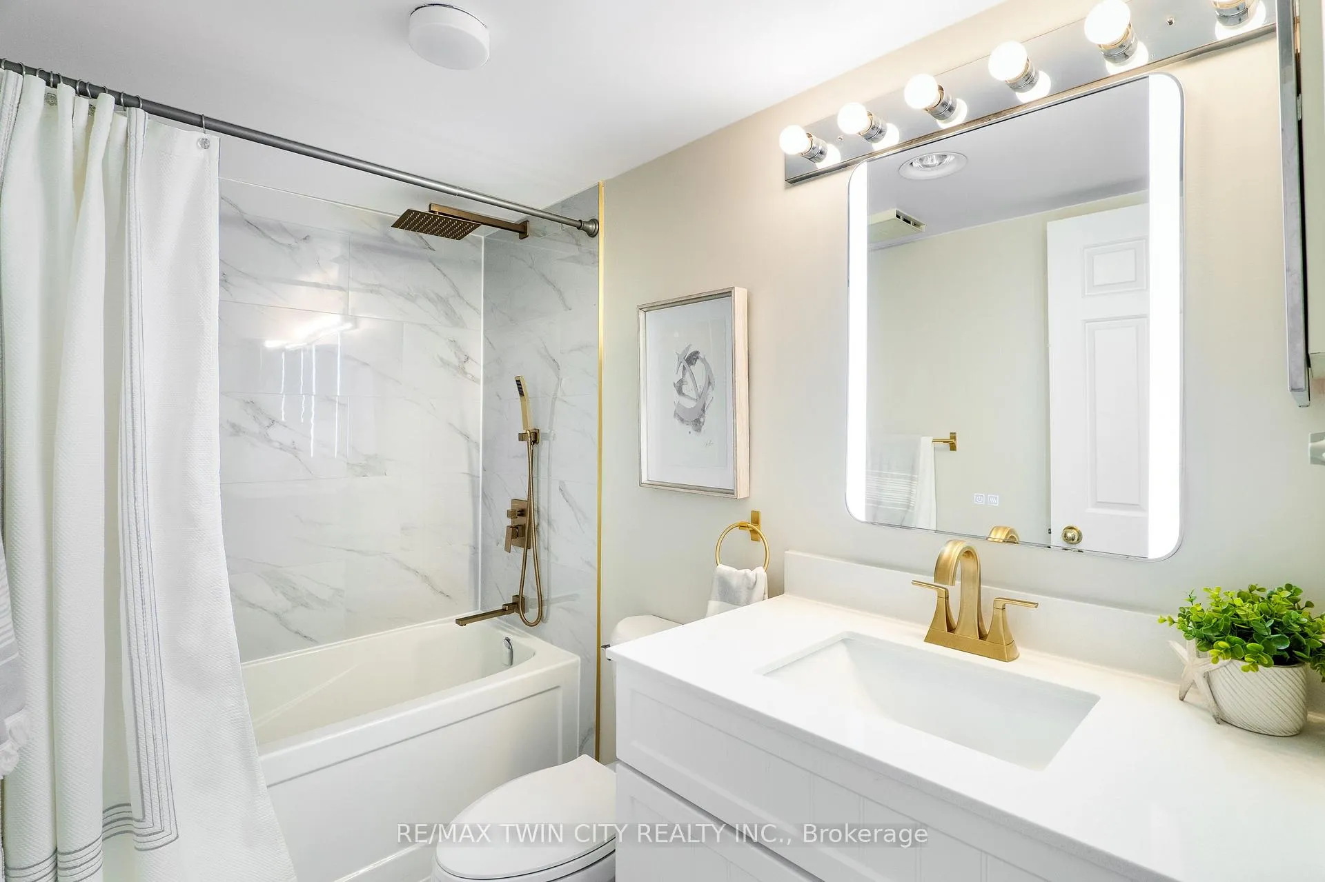 Photo 23 of Unit 308, 1414 King Street E, Kitchener — HOMEH