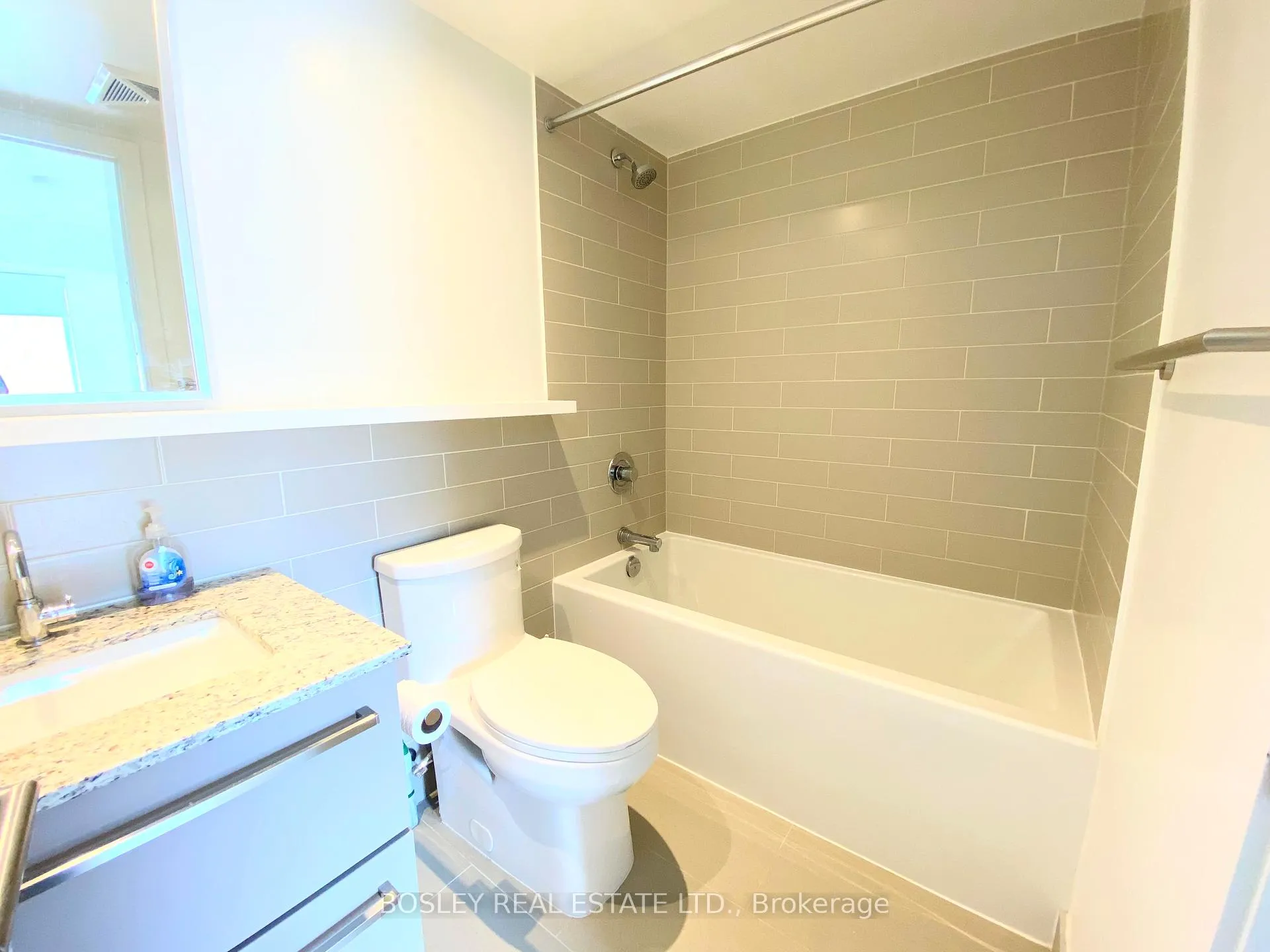 Photo 8 of Unit 604, 120 Varna Drive, Toronto, Englemount-Lawrence — HOMEH