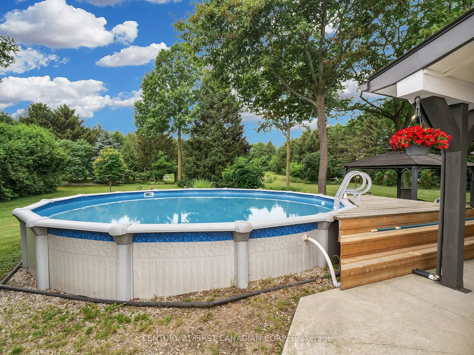 Photo 7 of 13660 Longwoods Road, Chatham-Kent, Thamesville — HOMEH