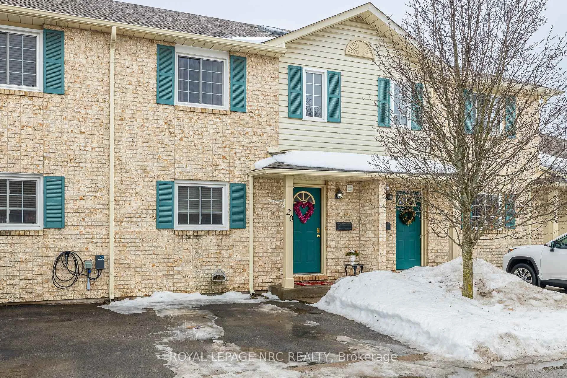 Photo 3 of Unit 20, 7470 Monastery Drive, Niagara Falls, Mt. Carmel — HOMEH