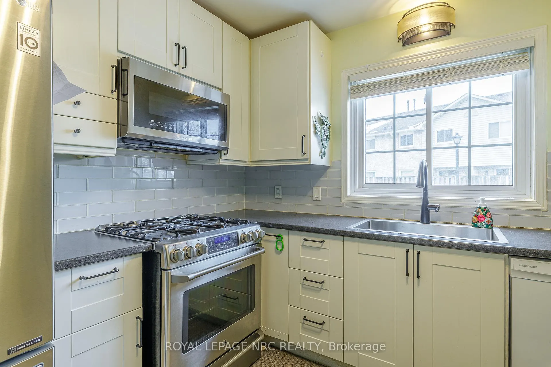 Photo 17 of Unit 20, 7470 Monastery Drive, Niagara Falls, Mt. Carmel — HOMEH