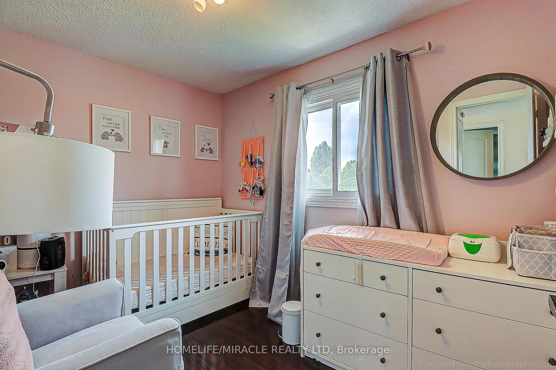 Photo 13 of 114 Martindale Crescent, Brampton, Brampton West — HOMEH