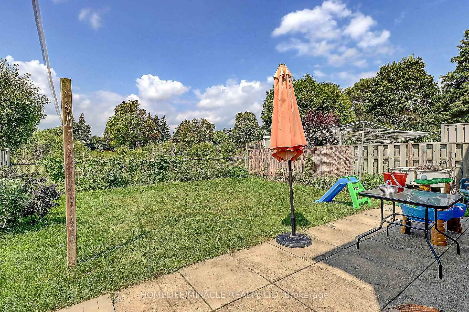 Photo 23 of 114 Martindale Crescent, Brampton, Brampton West — HOMEH