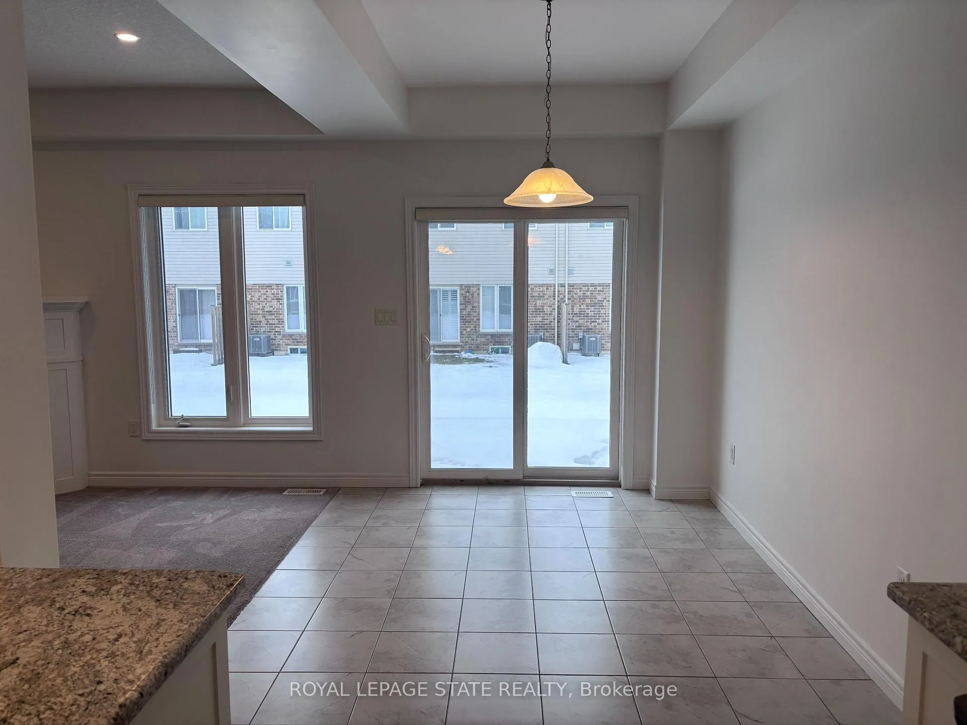 Photo 7 of 24 Garlent Avenue, Hamilton, Meadowlands — HOMEH