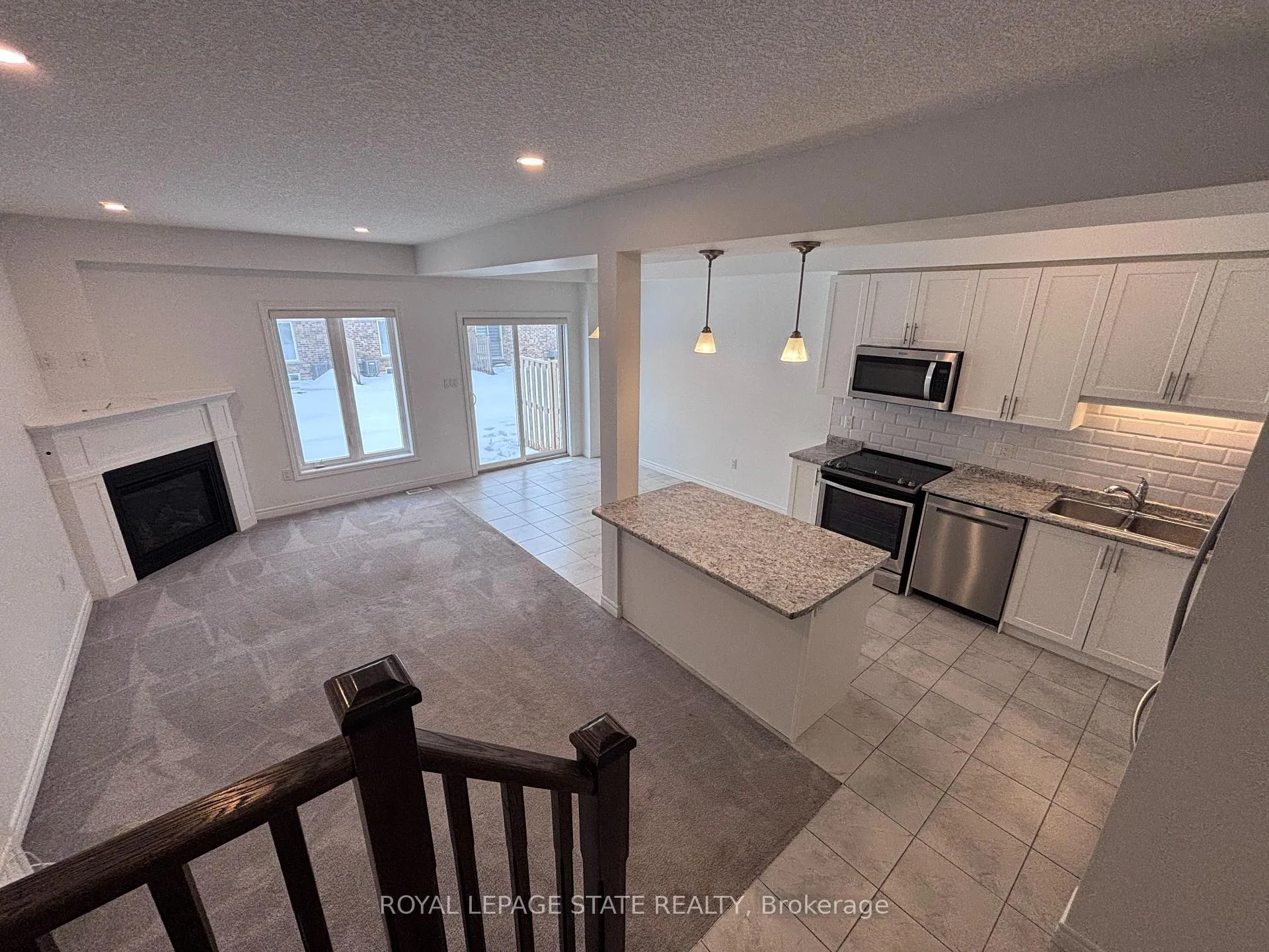 Photo 18 of 24 Garlent Avenue, Hamilton, Meadowlands — HOMEH