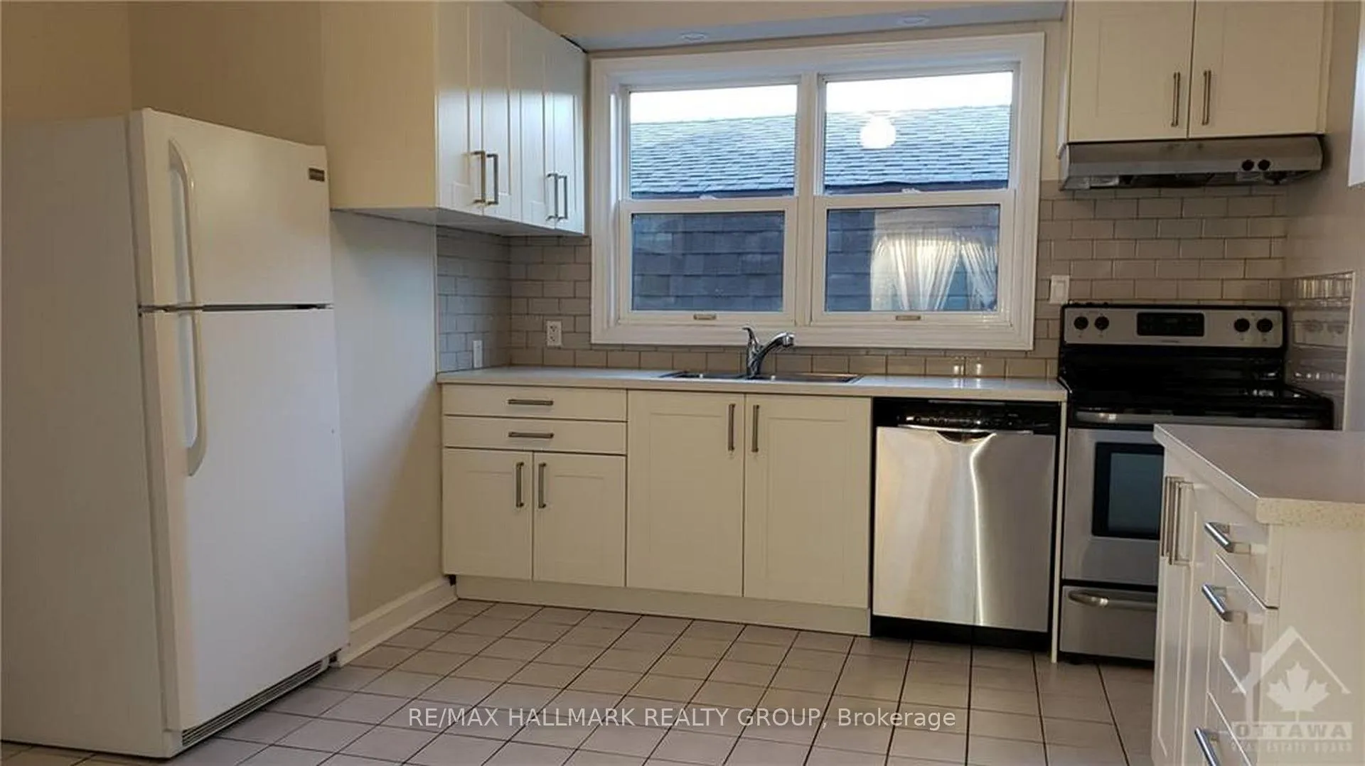 Photo 2 of Unit 5, 310 Byron Avenue, Ottawa, Westboro/Hampton Park — HOMEH
