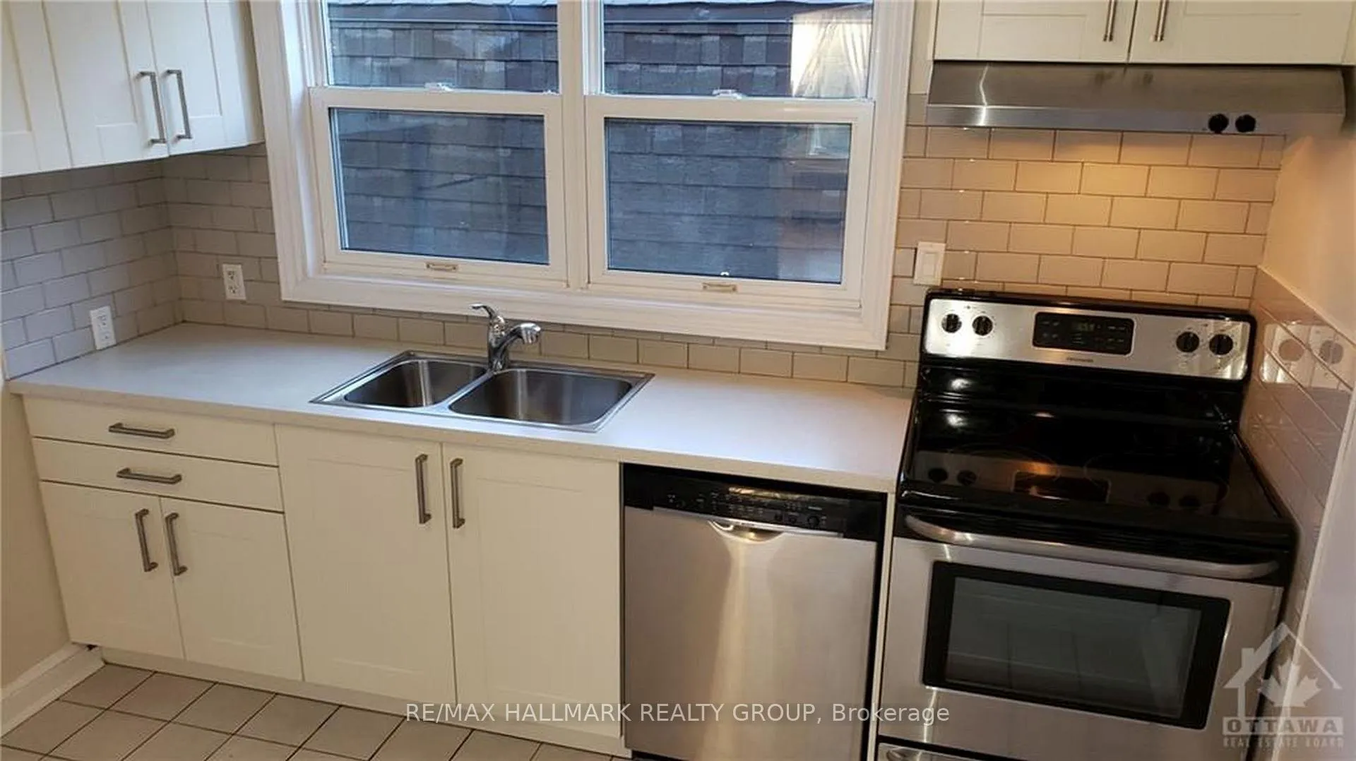 Photo 3 of Unit 5, 310 Byron Avenue, Ottawa, Westboro/Hampton Park — HOMEH
