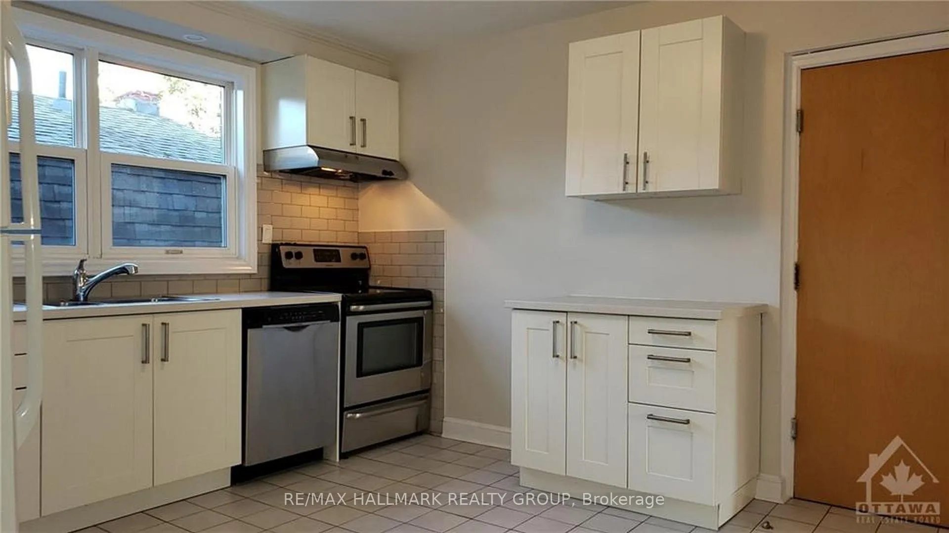 Photo 4 of Unit 5, 310 Byron Avenue, Ottawa, Westboro/Hampton Park — HOMEH