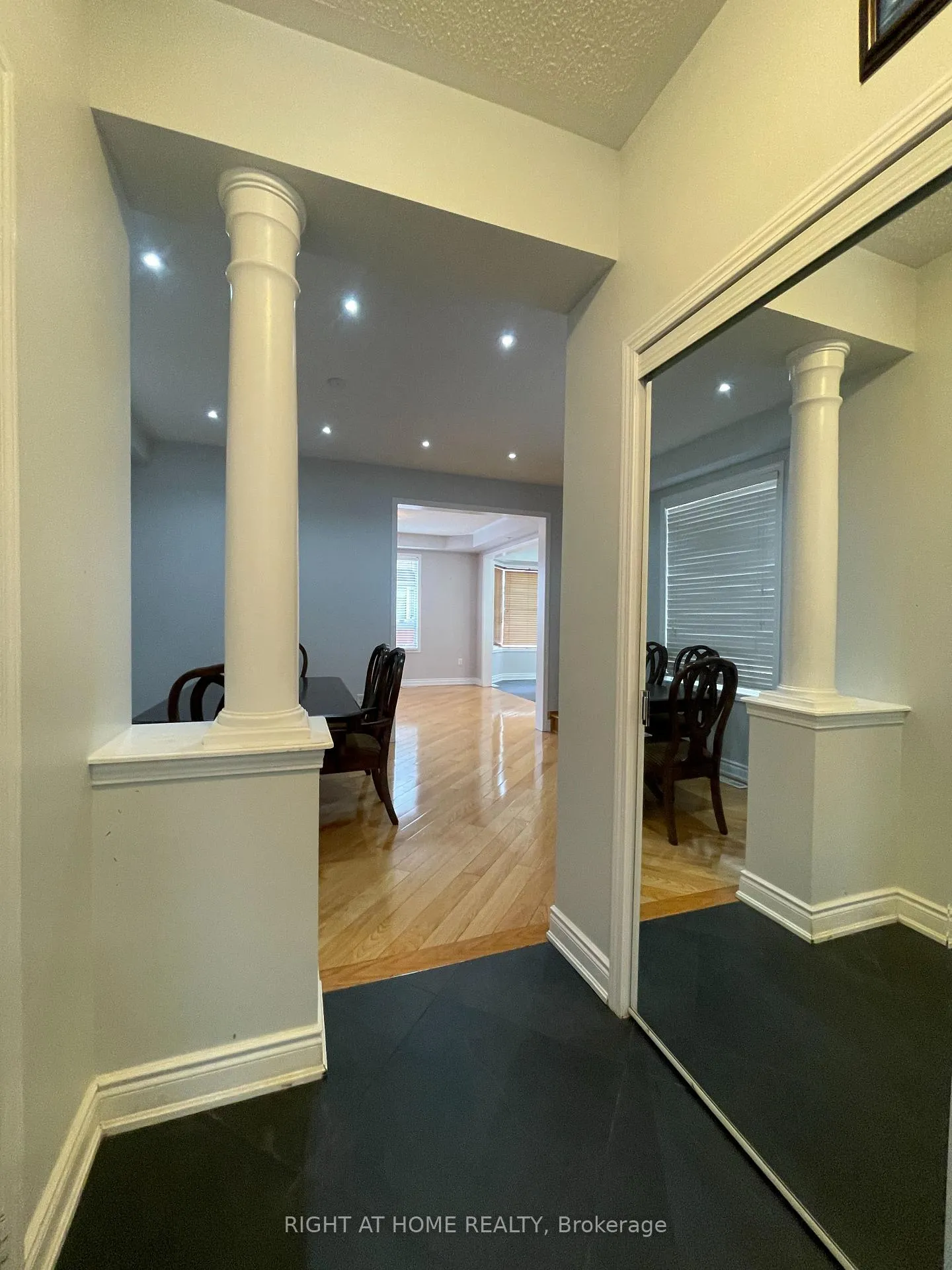 Photo 2 of 230 Fandango Drive, Brampton, Credit Valley — HOMEH