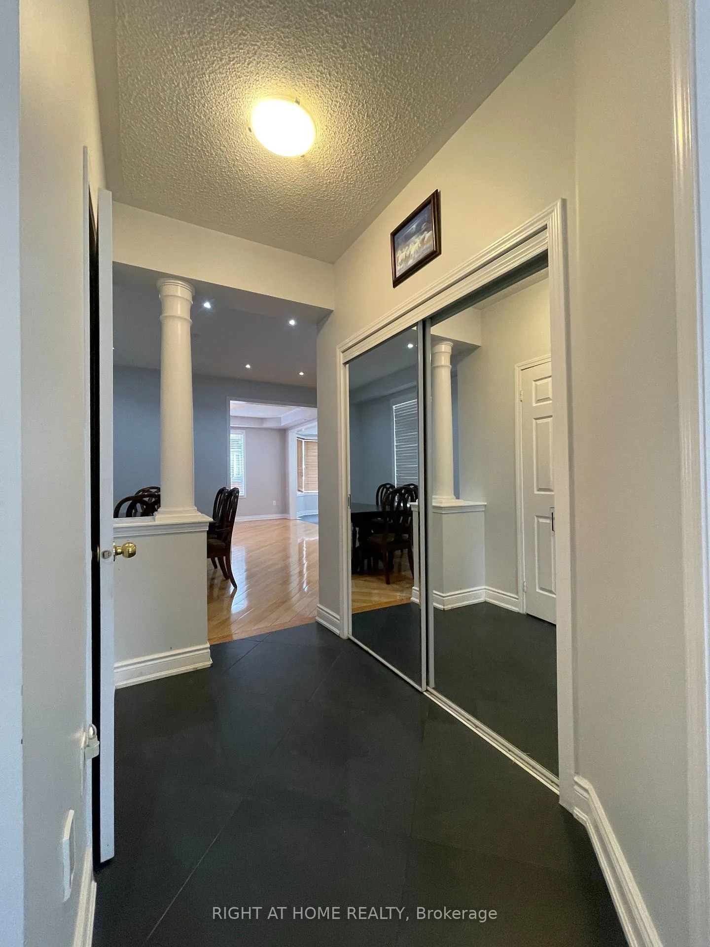 Photo 5 of 230 Fandango Drive, Brampton, Credit Valley — HOMEH