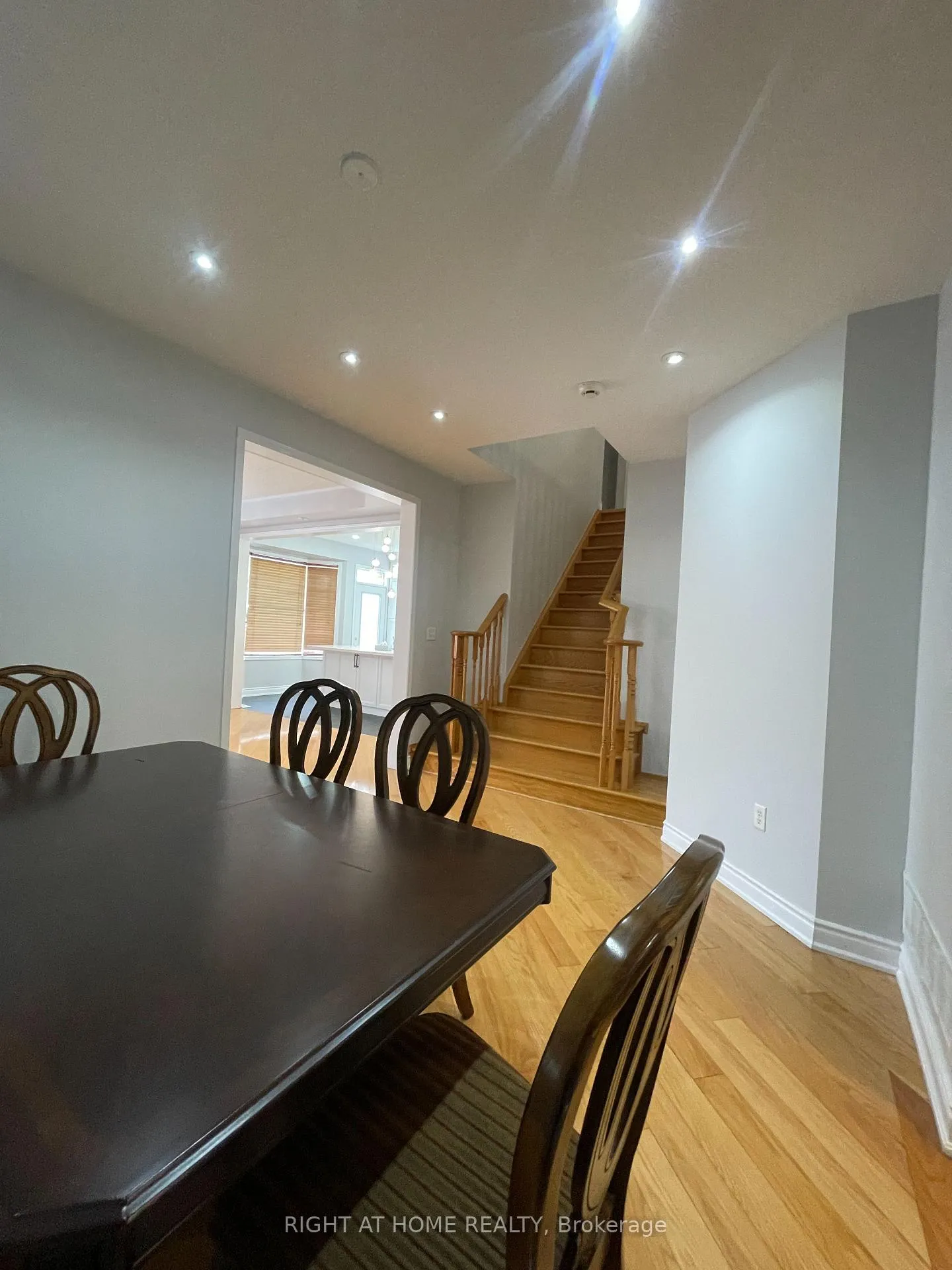 Photo 9 of 230 Fandango Drive, Brampton, Credit Valley — HOMEH