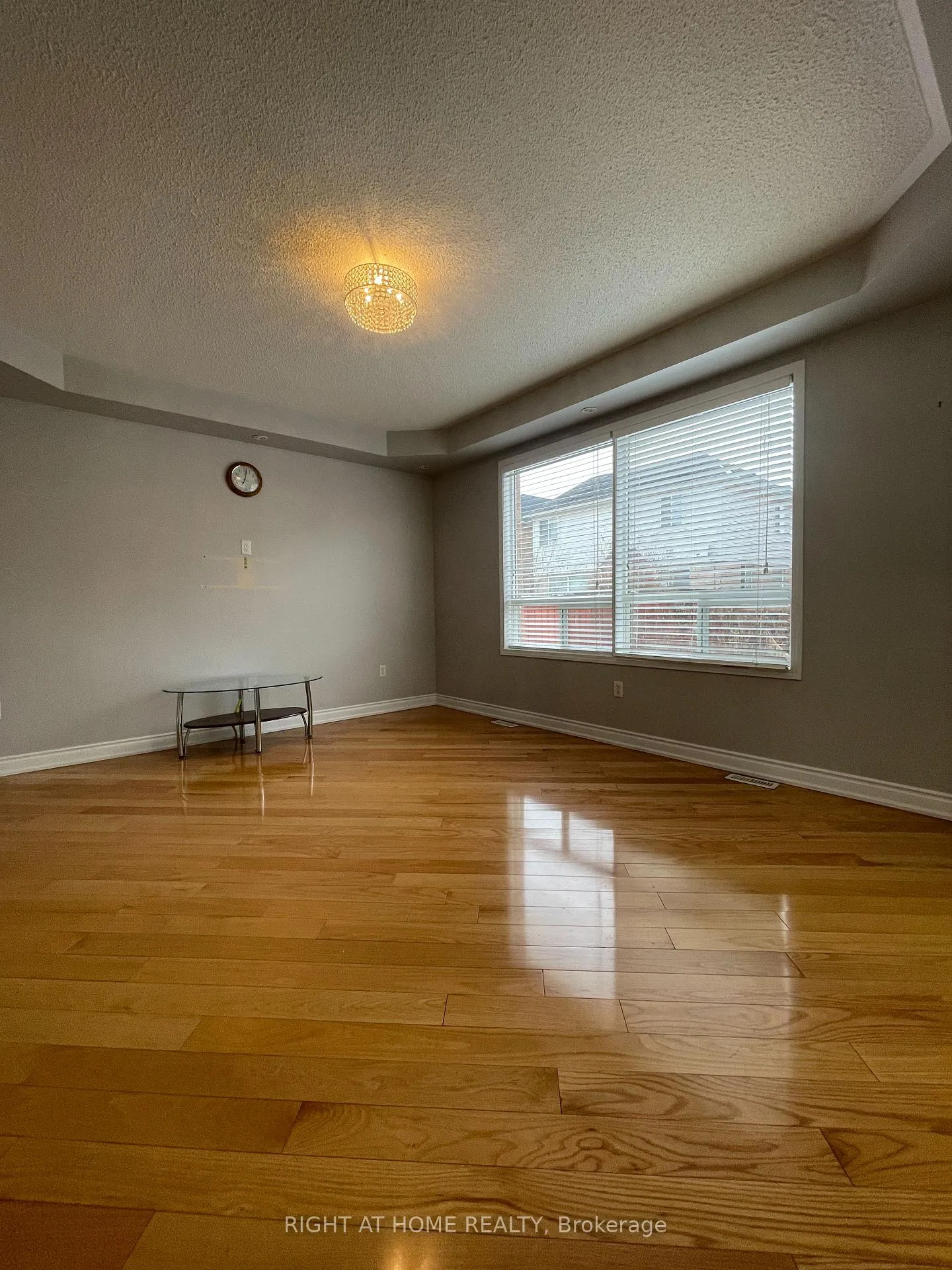 Photo 15 of 230 Fandango Drive, Brampton, Credit Valley — HOMEH