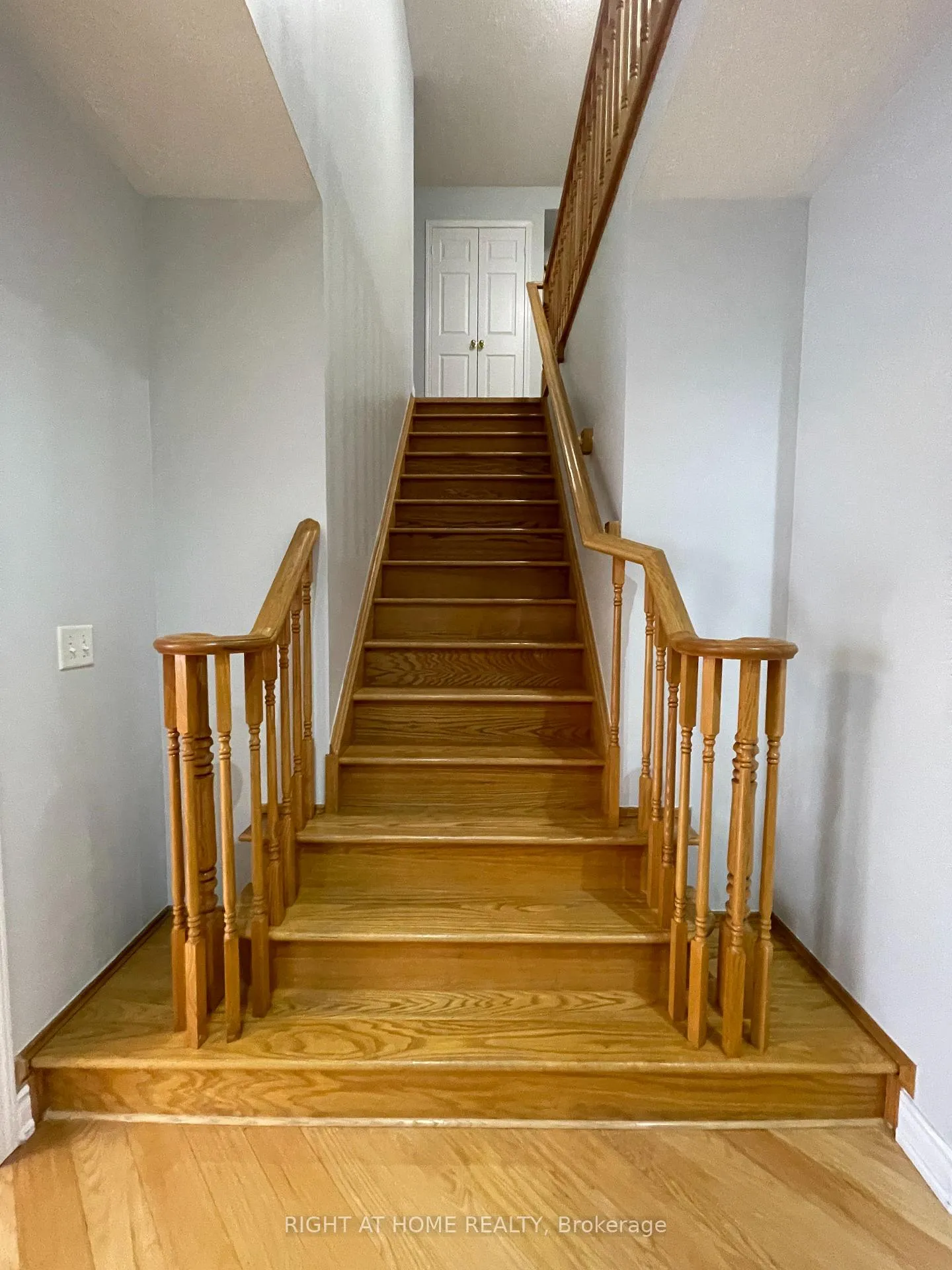 Photo 21 of 230 Fandango Drive, Brampton, Credit Valley — HOMEH