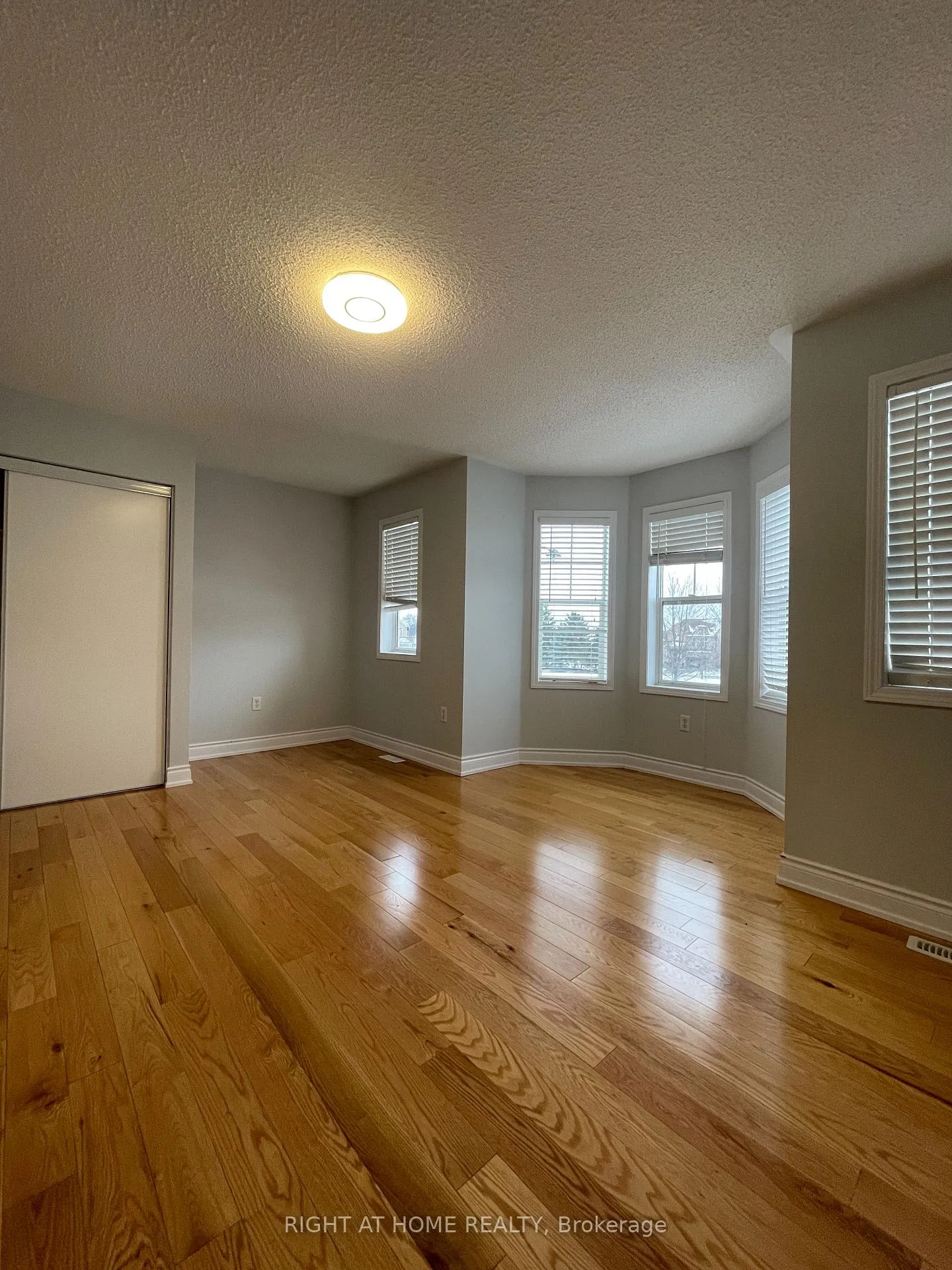 Photo 27 of 230 Fandango Drive, Brampton, Credit Valley — HOMEH