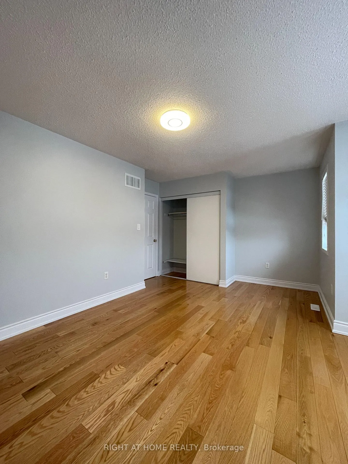 Photo 28 of 230 Fandango Drive, Brampton, Credit Valley — HOMEH