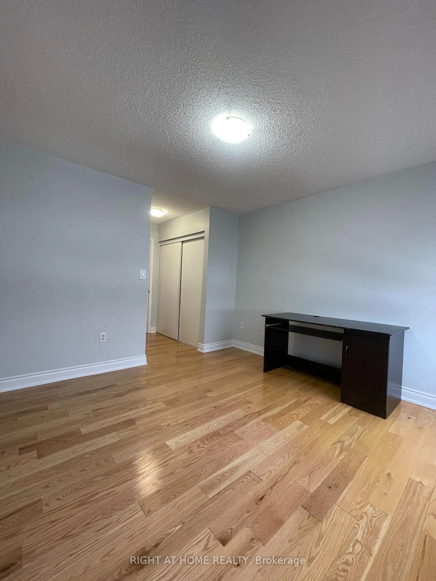 Photo 31 of 230 Fandango Drive, Brampton, Credit Valley — HOMEH