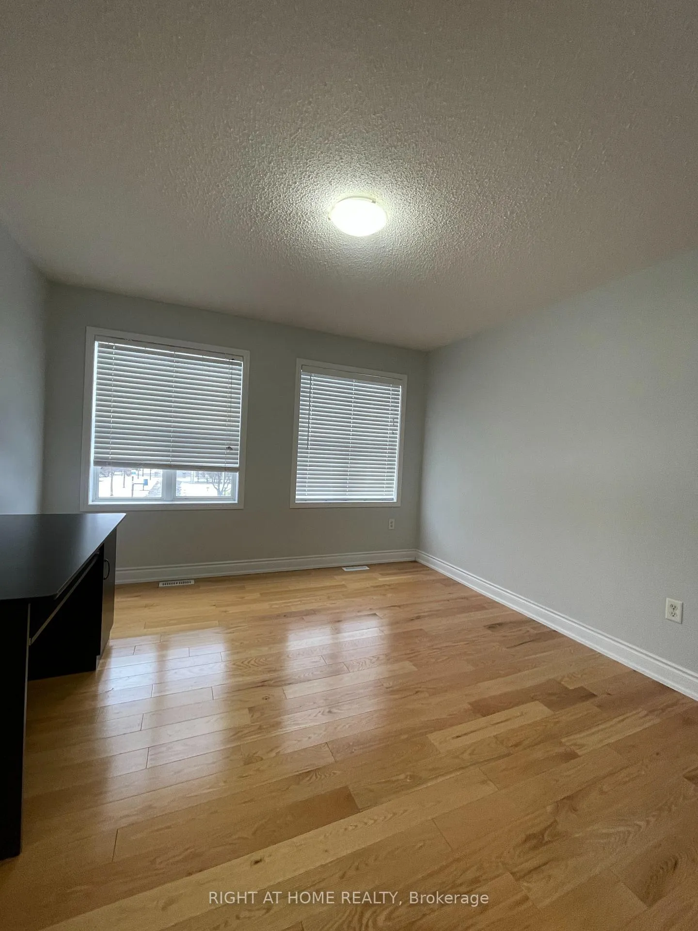 Photo 32 of 230 Fandango Drive, Brampton, Credit Valley — HOMEH