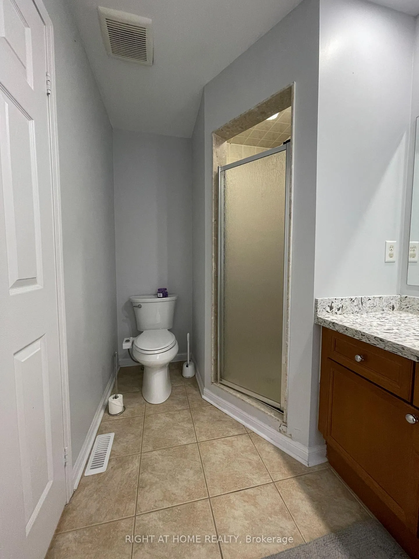 Photo 45 of 230 Fandango Drive, Brampton, Credit Valley — HOMEH