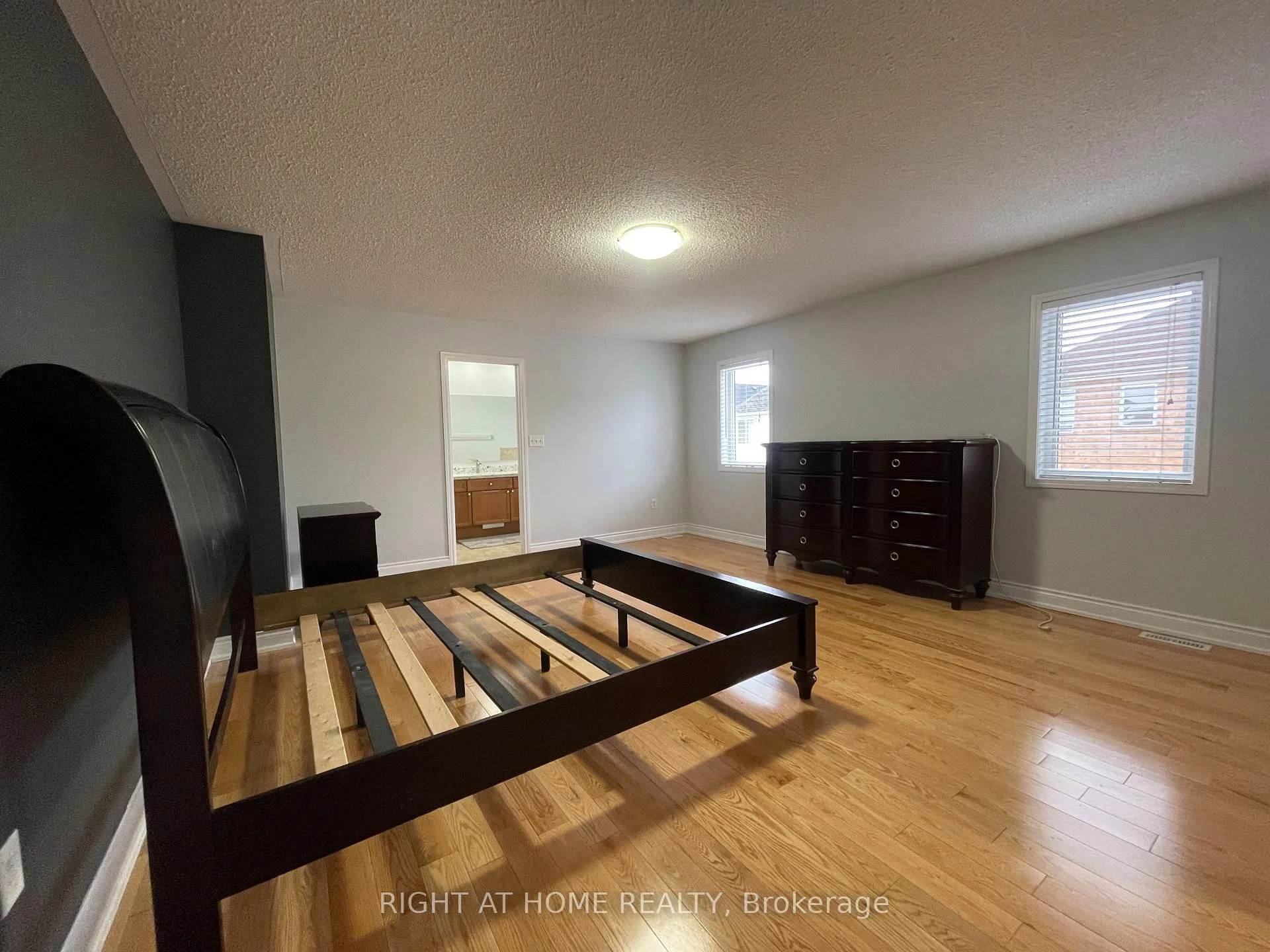 Photo 47 of 230 Fandango Drive, Brampton, Credit Valley — HOMEH