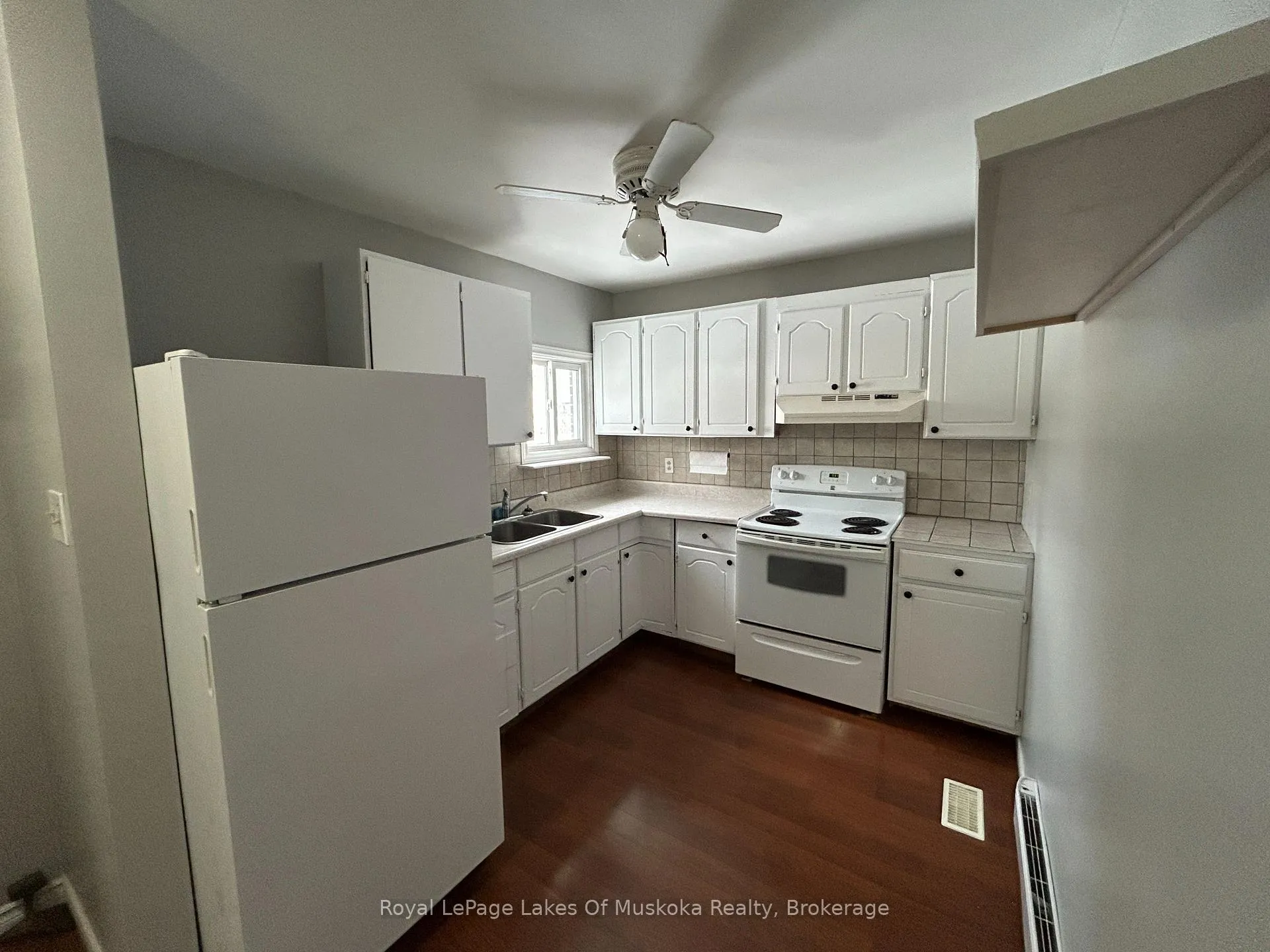Photo 9 of 190 Ecclestone Drive, Bracebridge, Monck (Bracebridge) — HOMEH