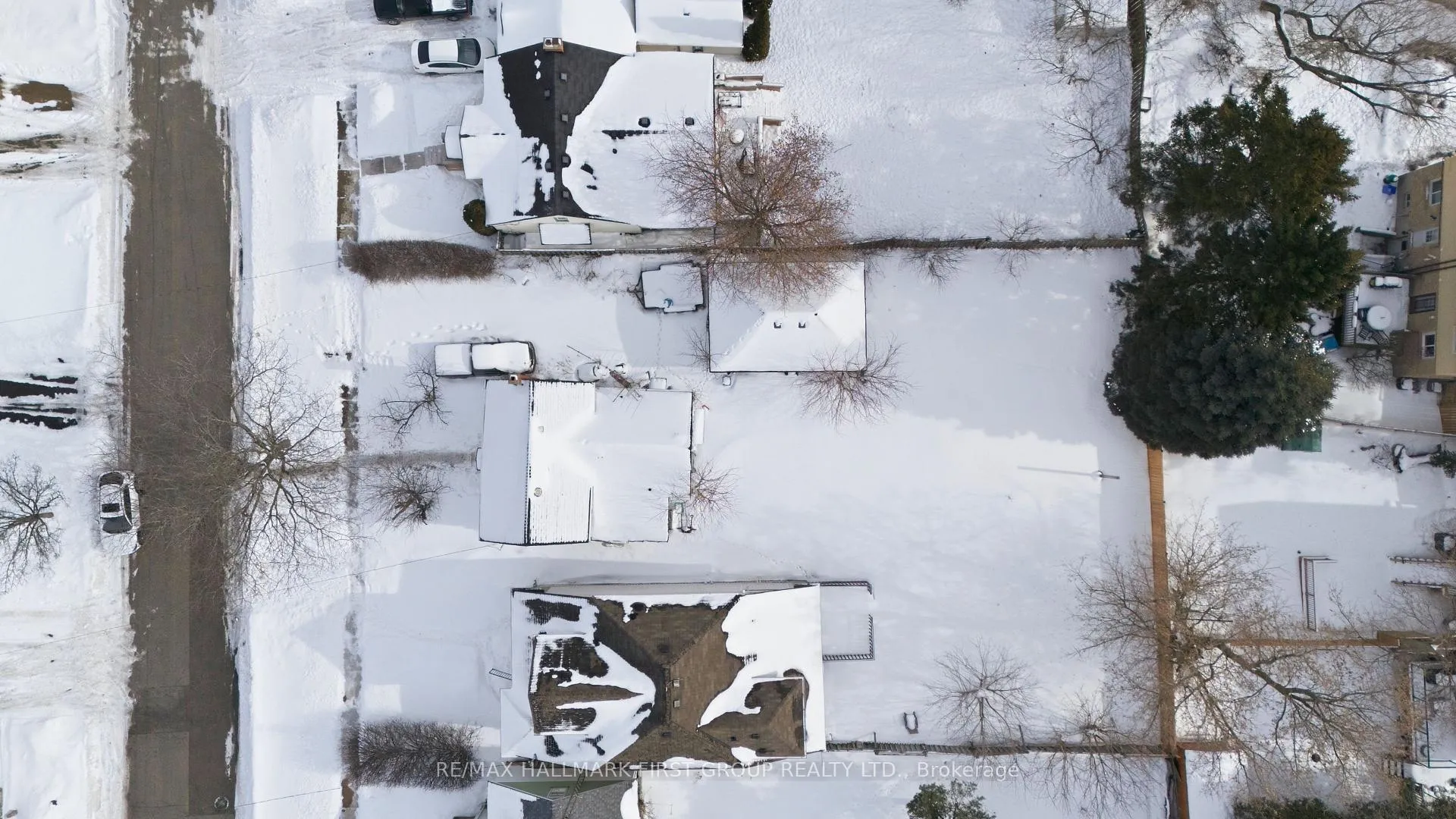 Photo 3 of 145 Tresane Street, Oshawa, Vanier — HOMEH