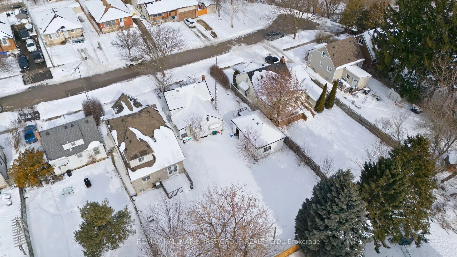 Photo 4 of 145 Tresane Street, Oshawa, Vanier — HOMEH