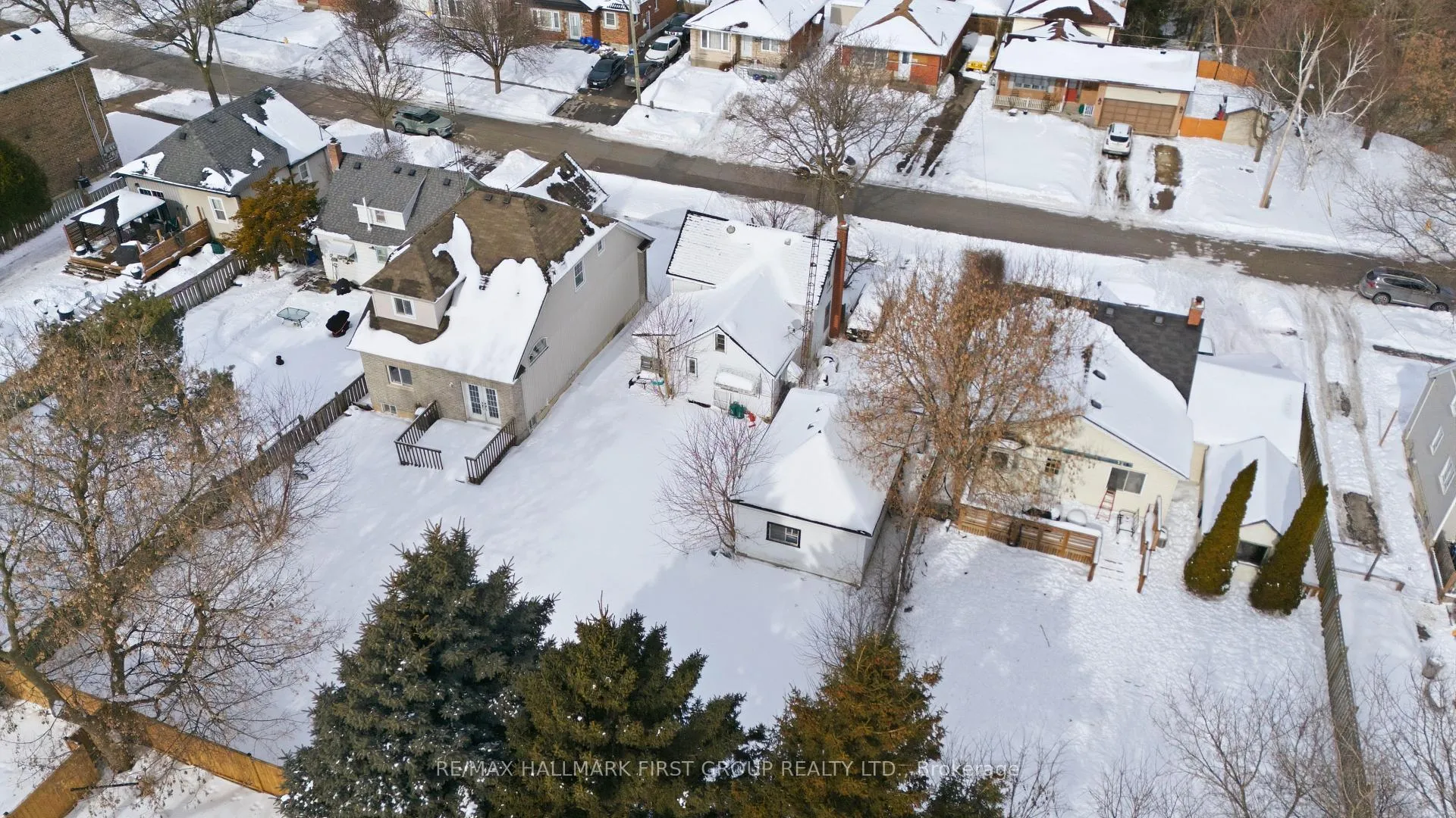 Photo 5 of 145 Tresane Street, Oshawa, Vanier — HOMEH