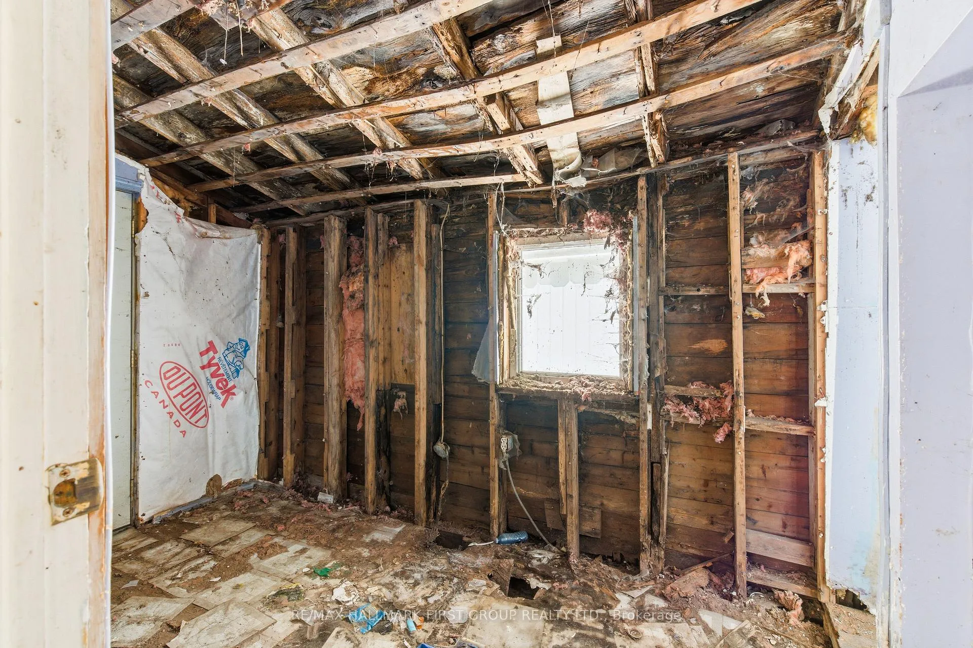Photo 16 of 145 Tresane Street, Oshawa, Vanier — HOMEH