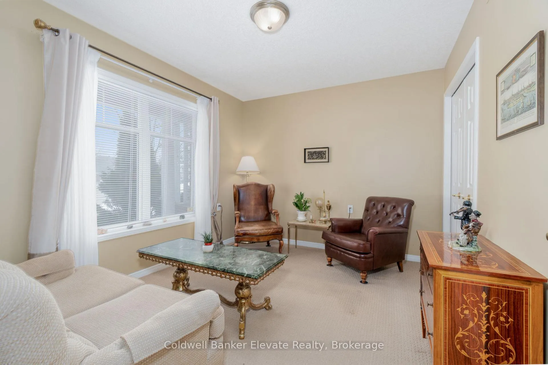 Photo 6 of Unit 42, 2705 Kingsway Drive, Kitchener — HOMEH