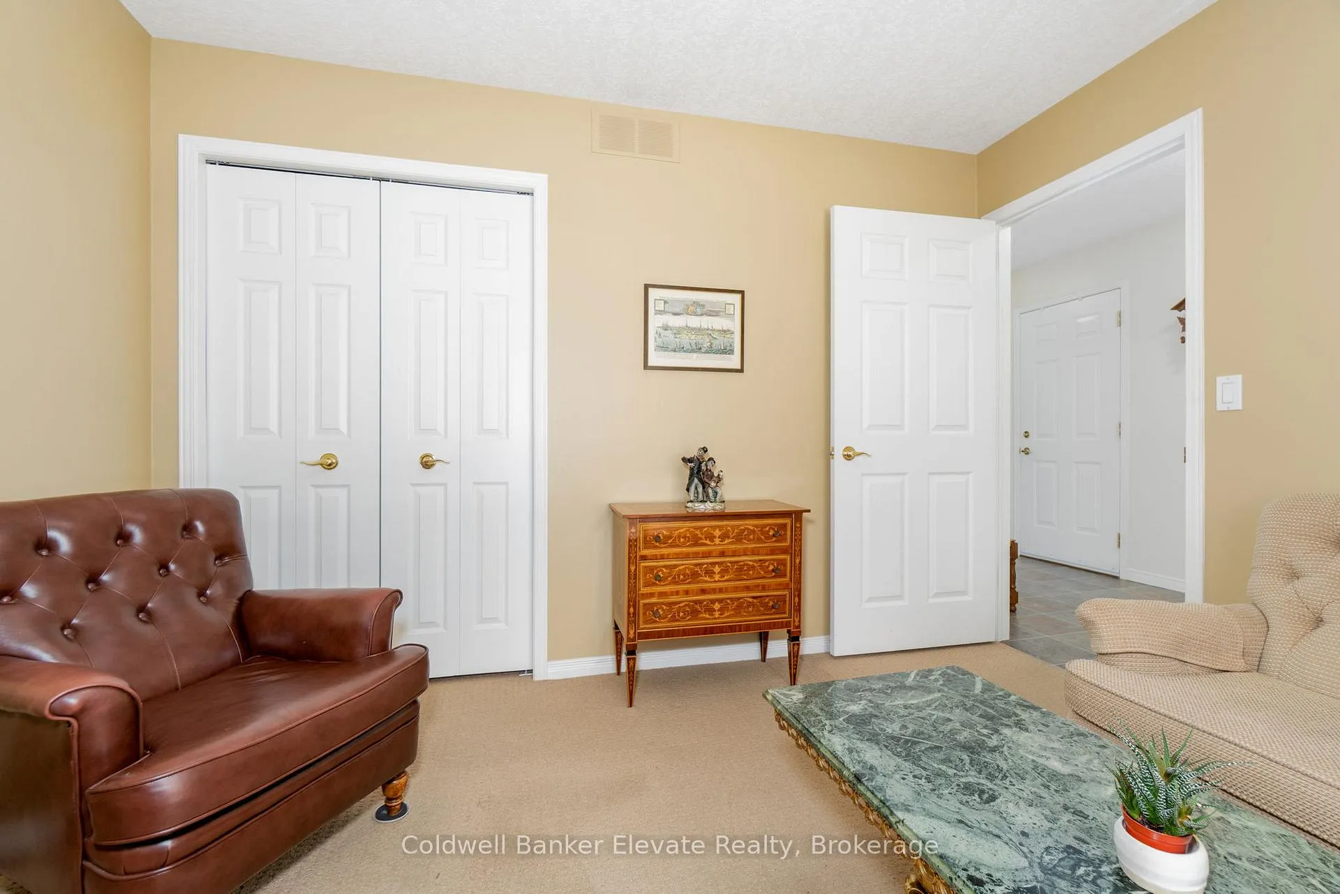 Photo 8 of Unit 42, 2705 Kingsway Drive, Kitchener — HOMEH