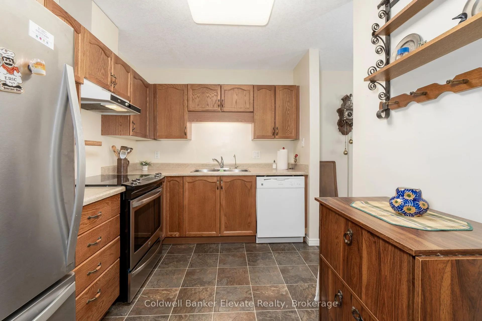 Photo 9 of Unit 42, 2705 Kingsway Drive, Kitchener — HOMEH