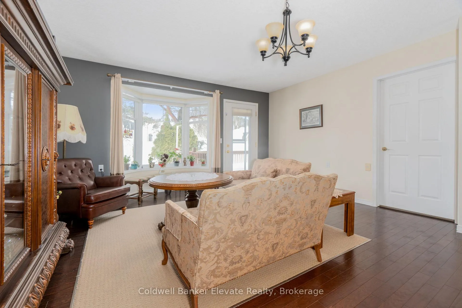 Photo 13 of Unit 42, 2705 Kingsway Drive, Kitchener — HOMEH