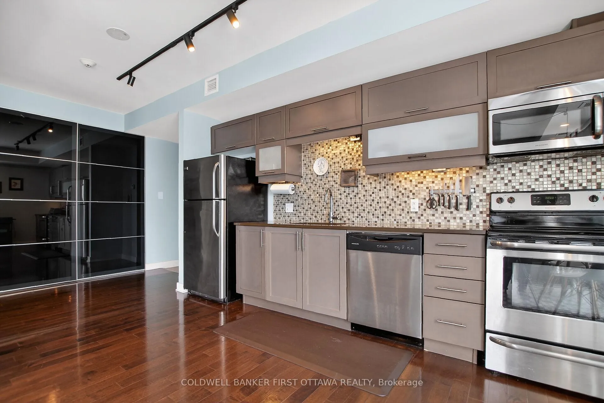 Photo 5 of Unit 806, 179 Metcalfe Street, Ottawa, Ottawa Centre — HOMEH