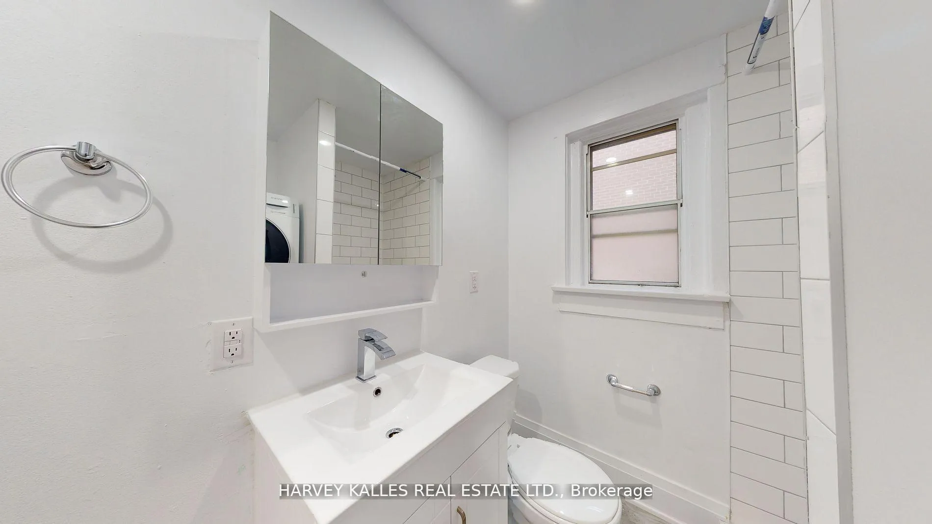 Photo 6 of Unit 1, 1065 Bathurst Street, Toronto, The Annex — HOMEH