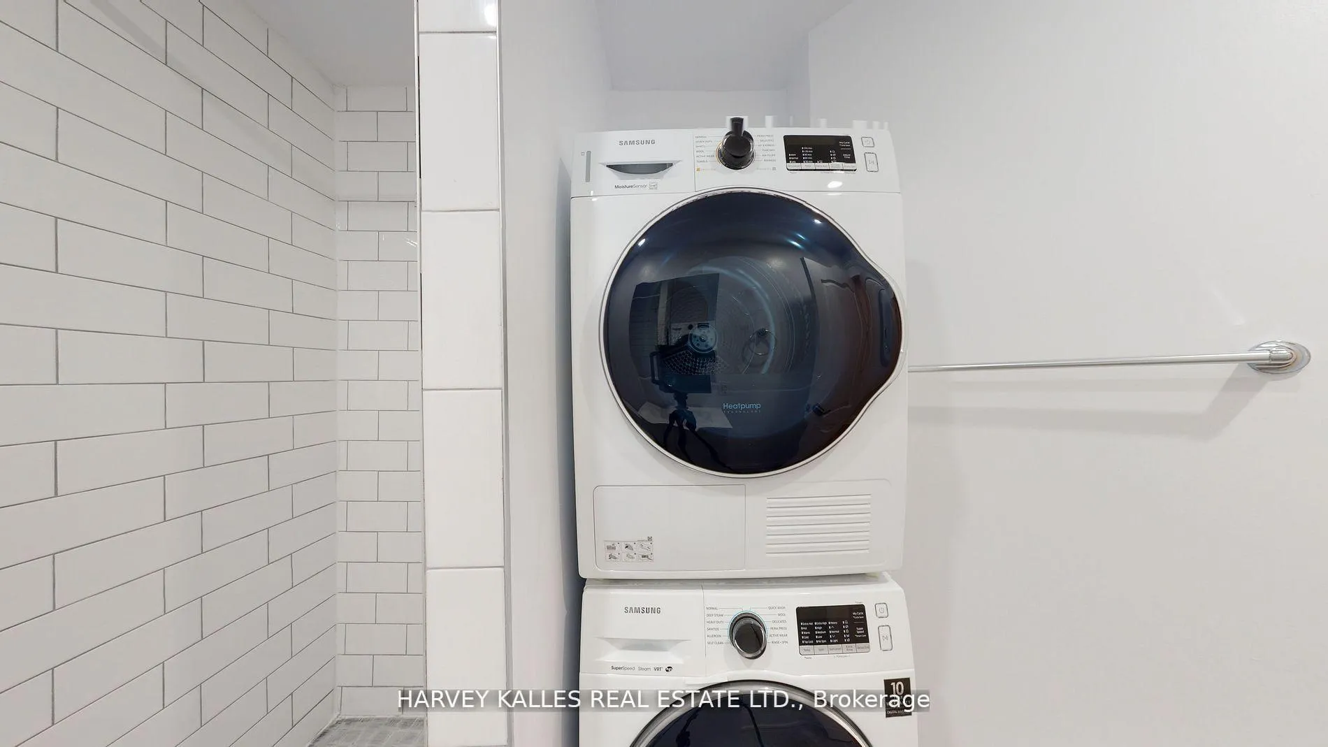 Photo 7 of Unit 1, 1065 Bathurst Street, Toronto, The Annex — HOMEH