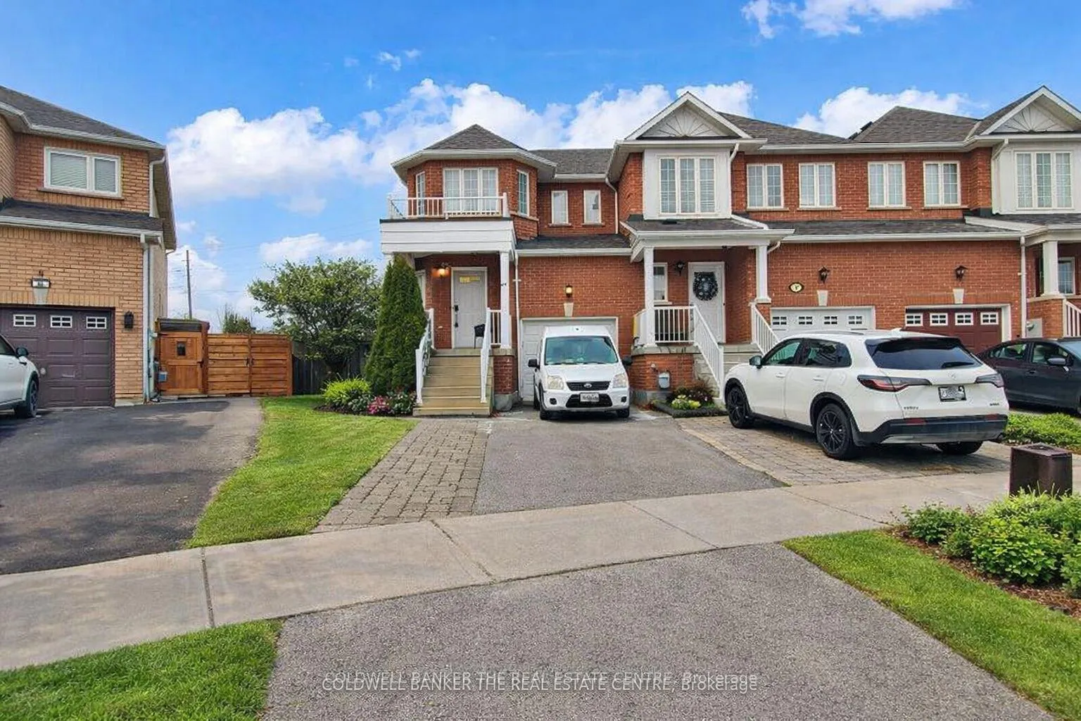 Front of 217 Stonebriar Drive N